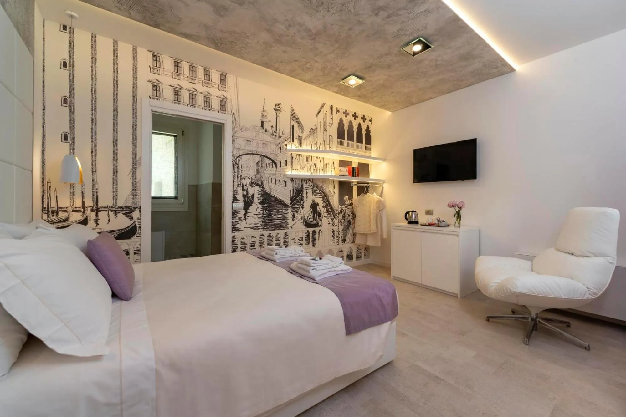 Bed in Ca' de la Fonte - WENICE Deep Culture