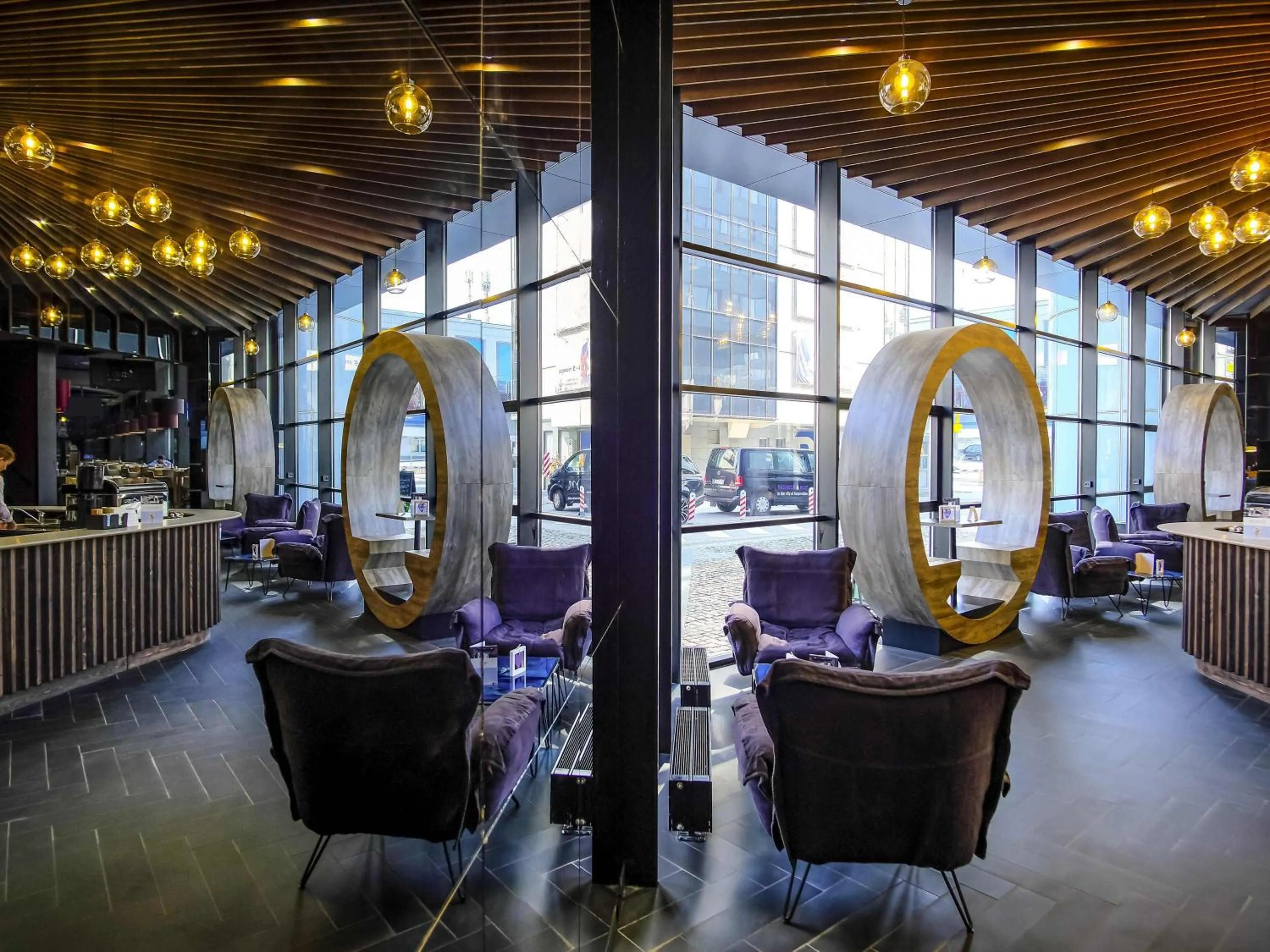 Lounge or bar in Mercure Kyiv Congress