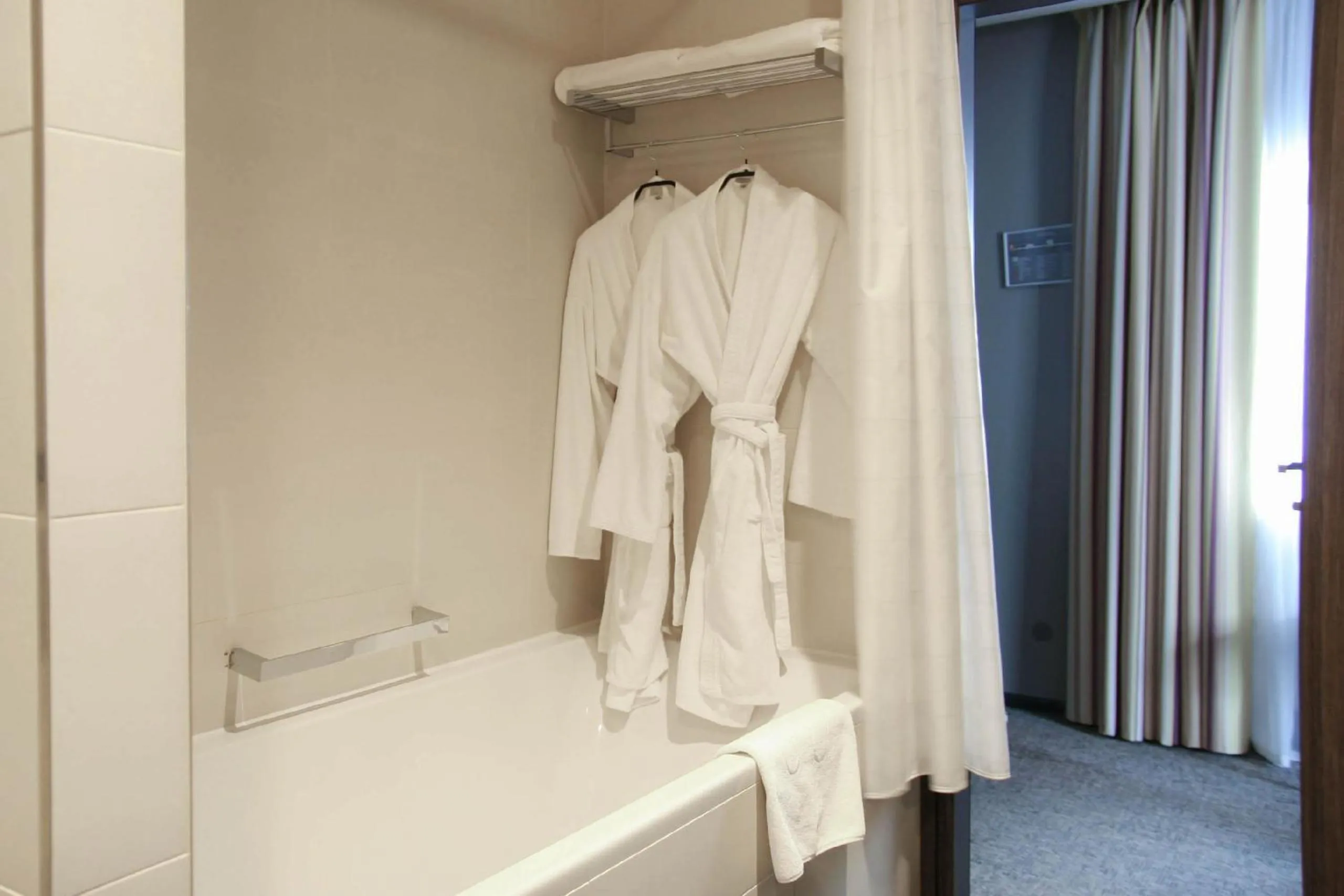 Bathroom in Mercure Kyiv Congress