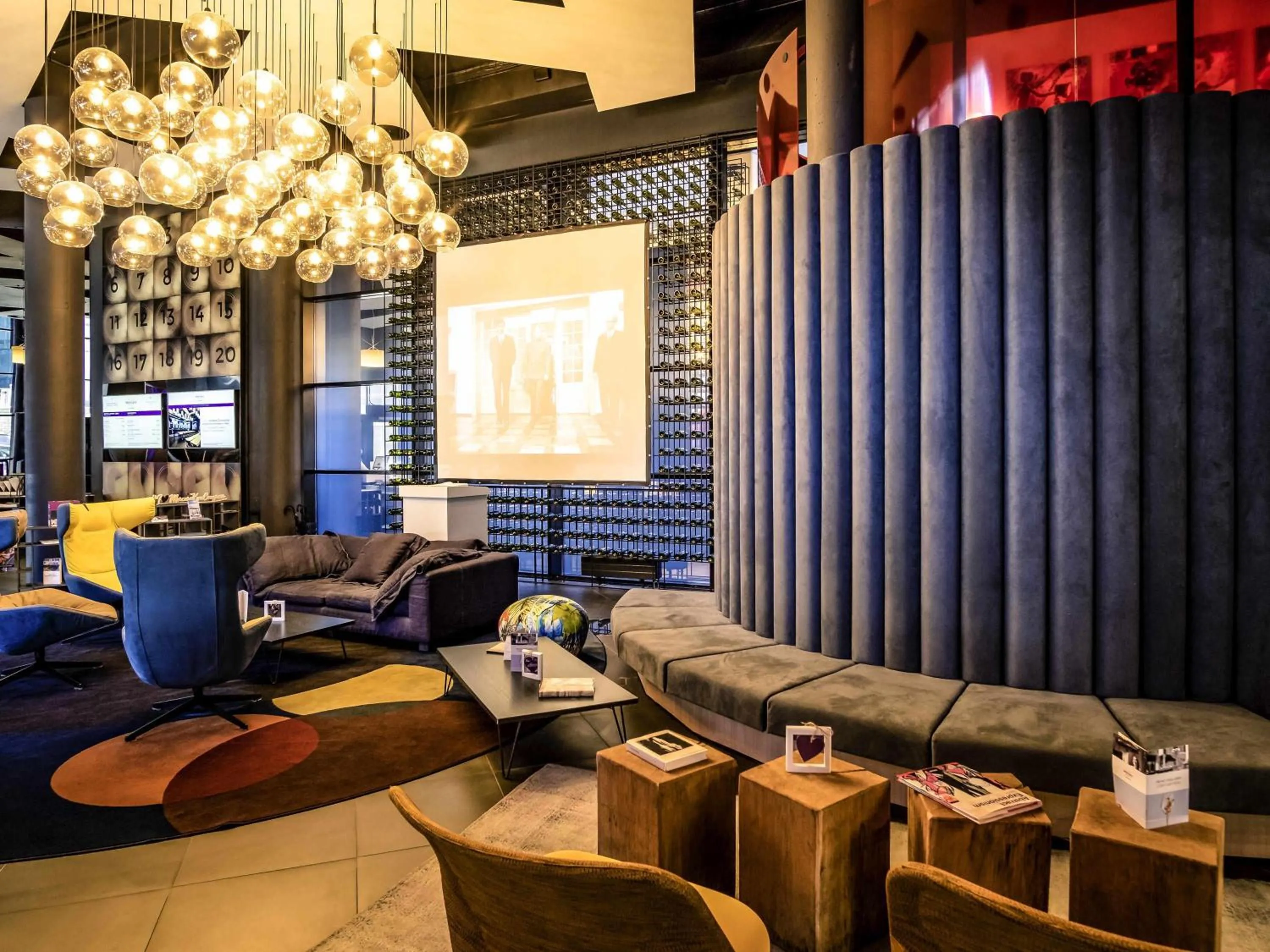 Property building in Mercure Kyiv Congress