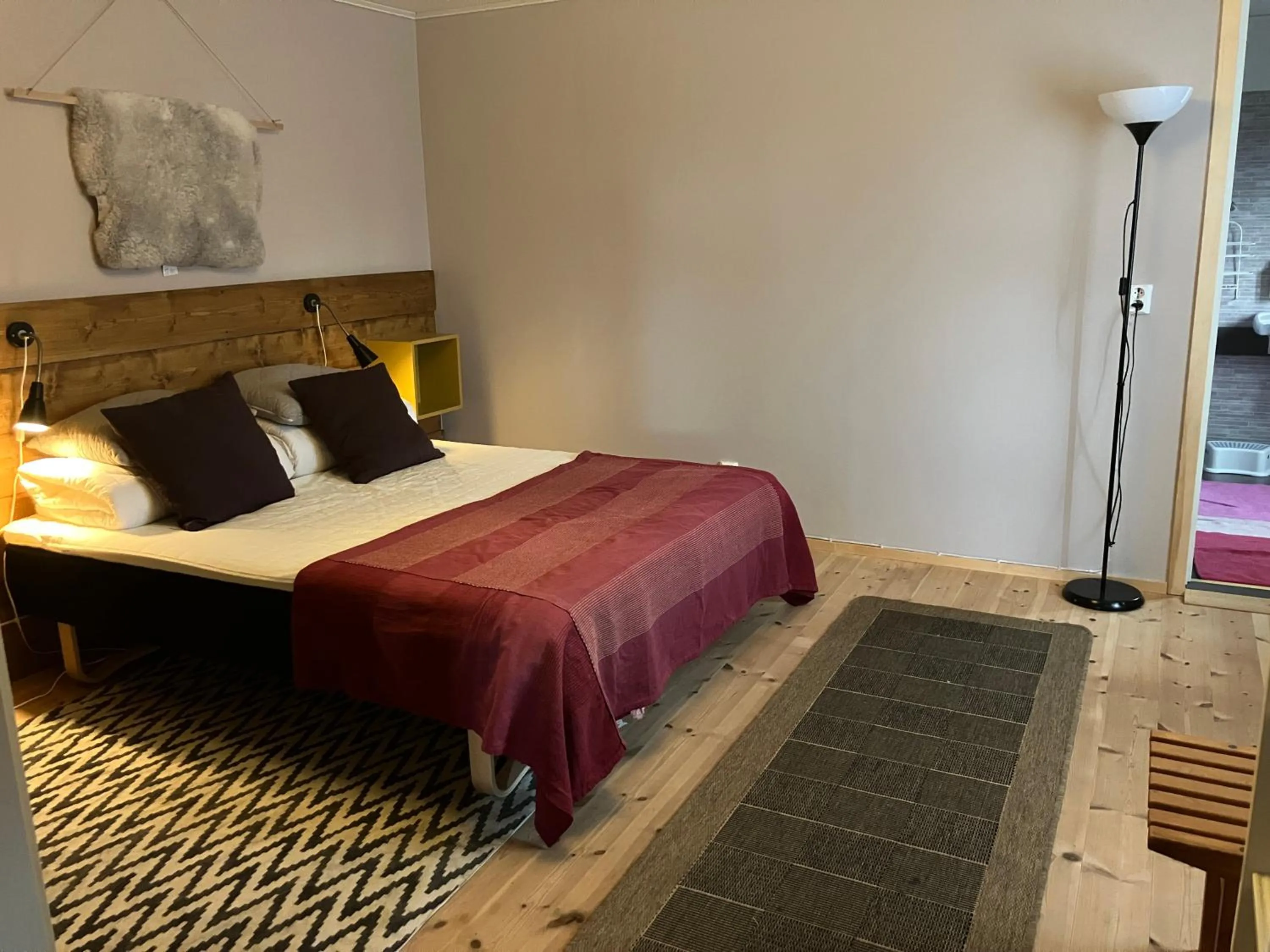 Property building, Bed in Lugnåsberget Ekohotell