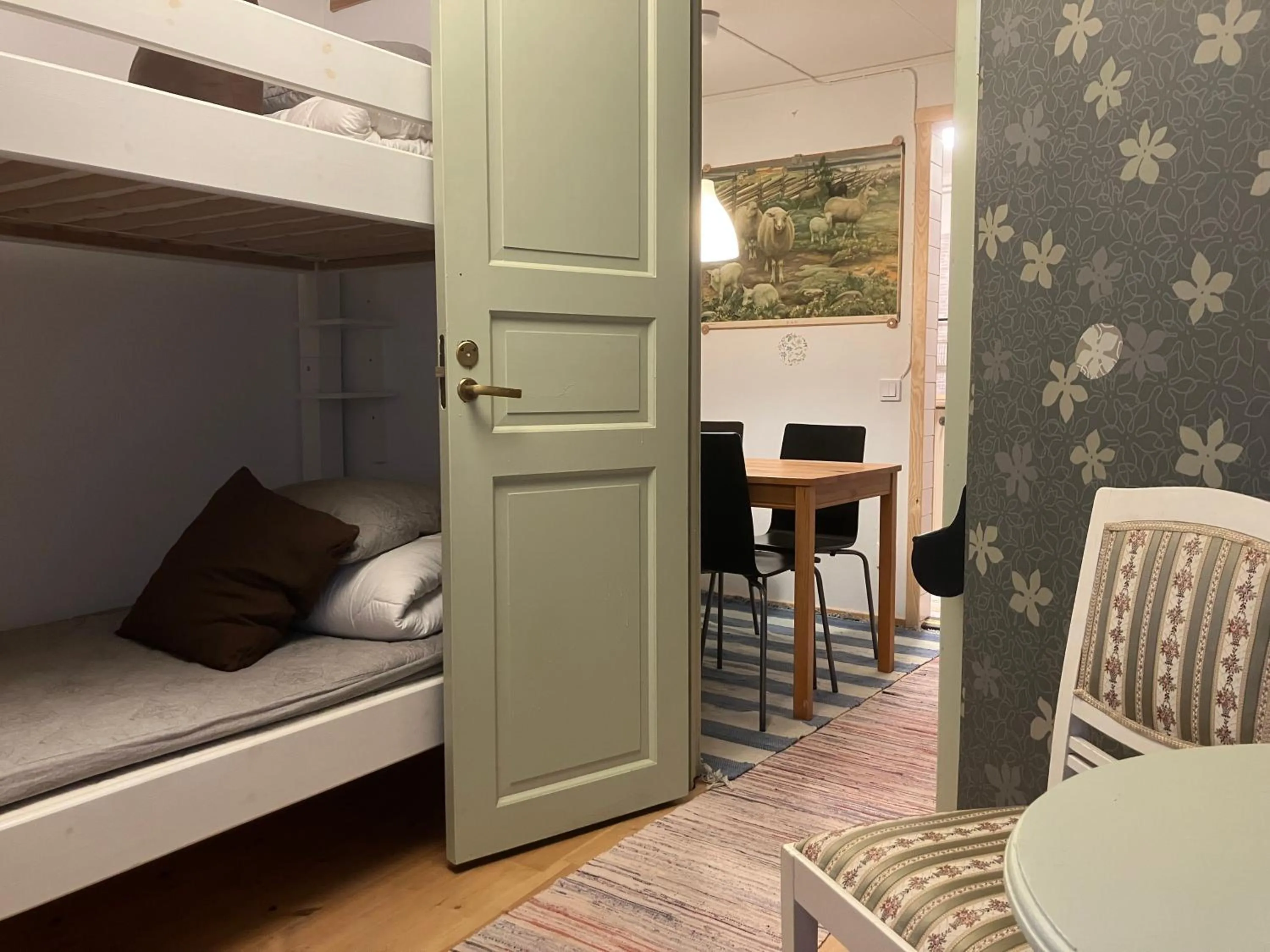 Property building, Bed in Lugnåsberget Ekohotell