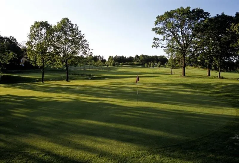 Golfcourse in Reenskaug Hotel