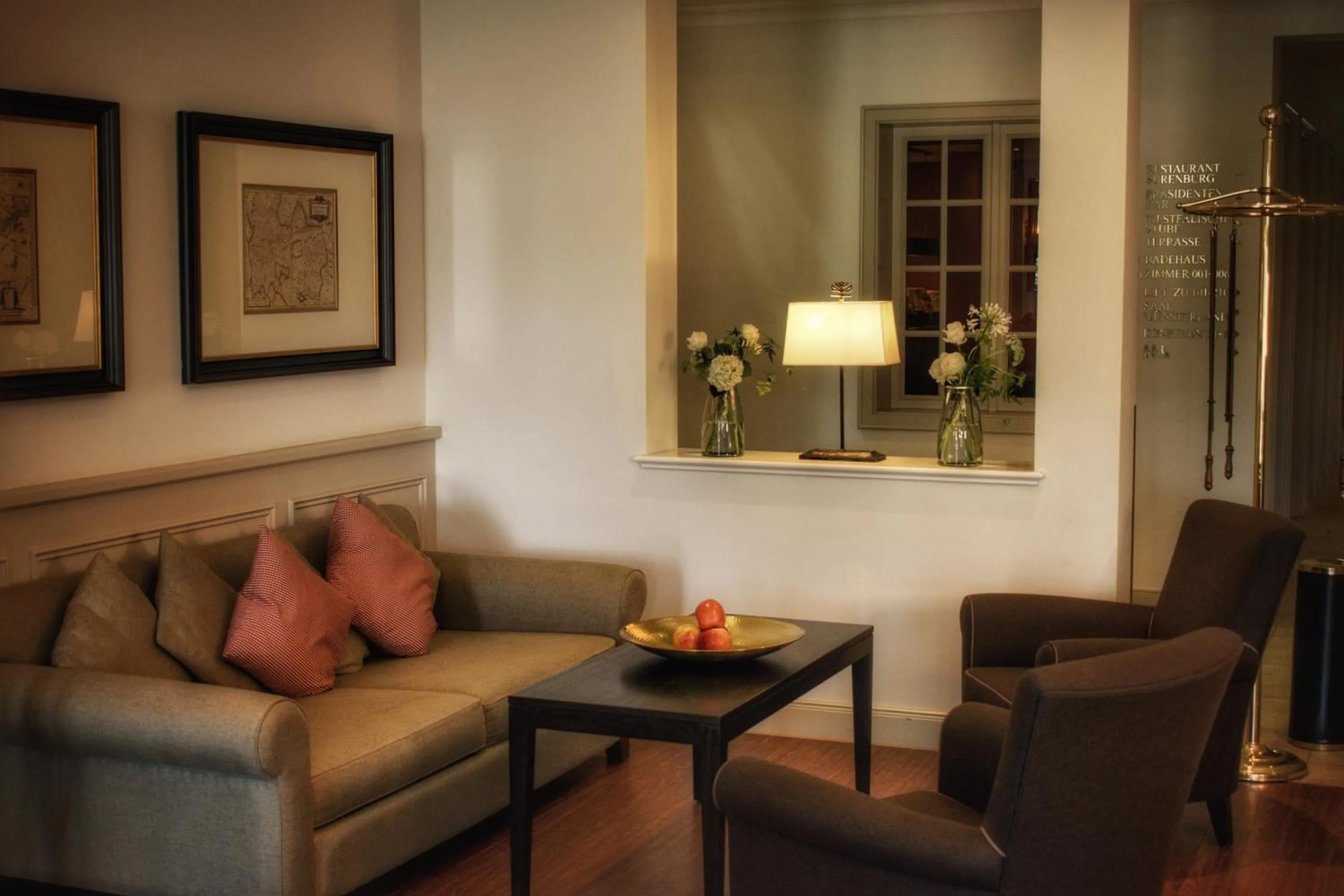 Living room in Parkhotel Surenburg