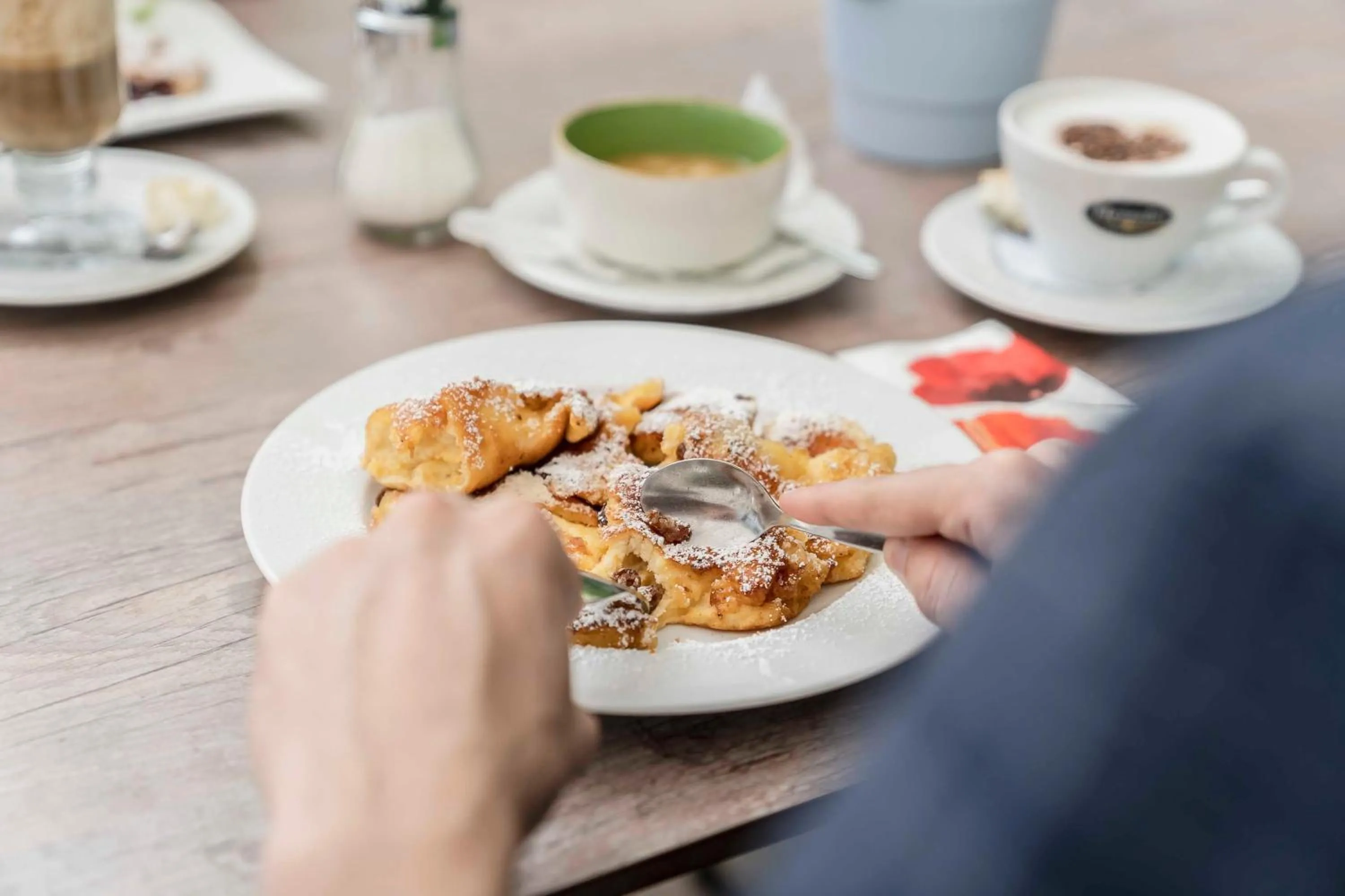 Restaurant/places to eat in Hotel Markgraf