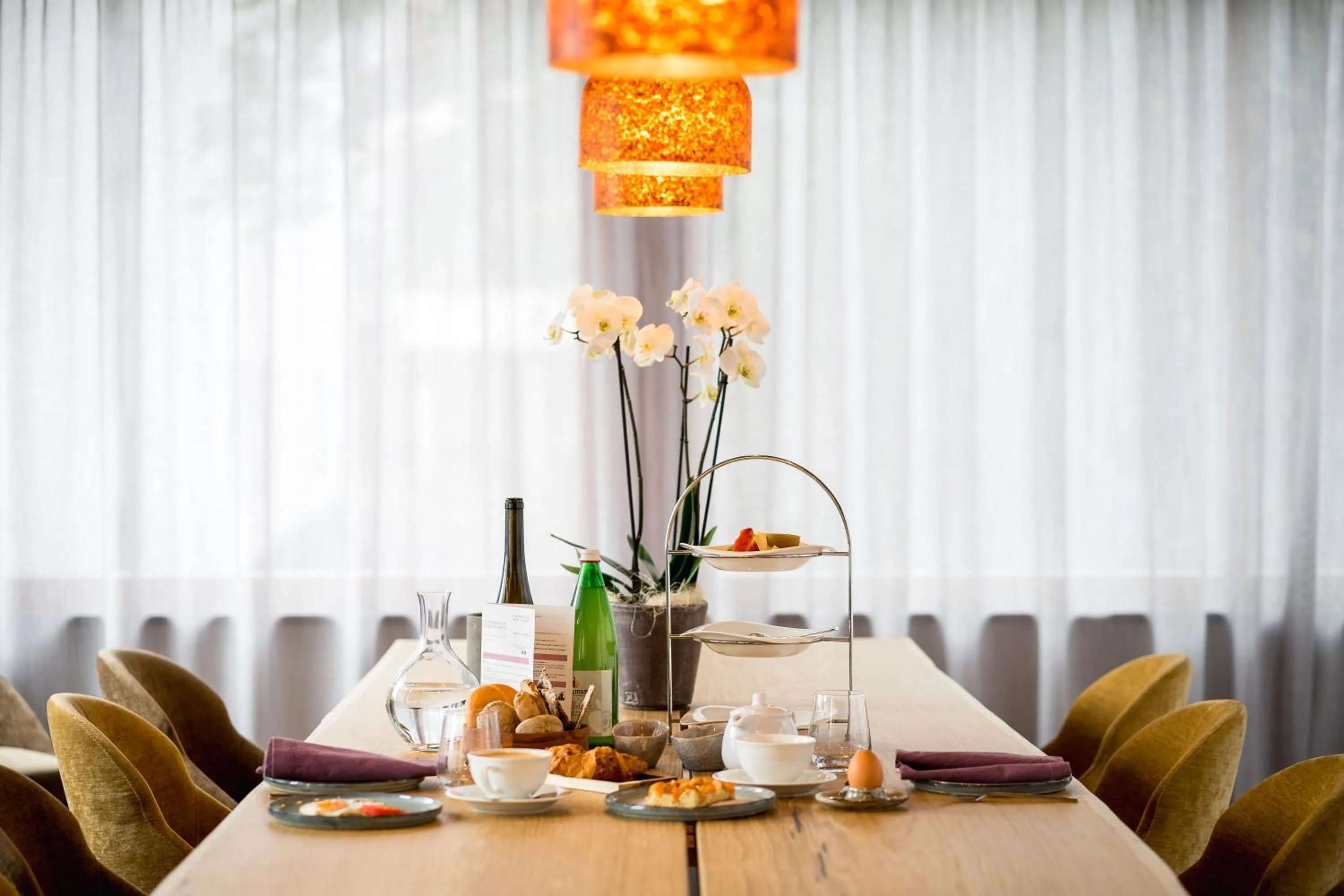 Restaurant/places to eat in Haller Suites & Restaurant