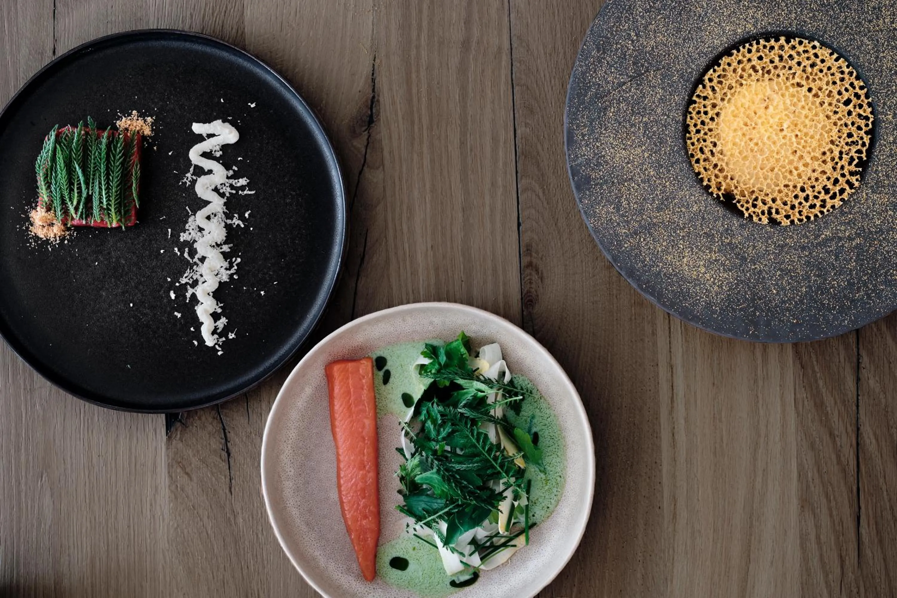 Restaurant/places to eat in Haller Suites & Restaurant