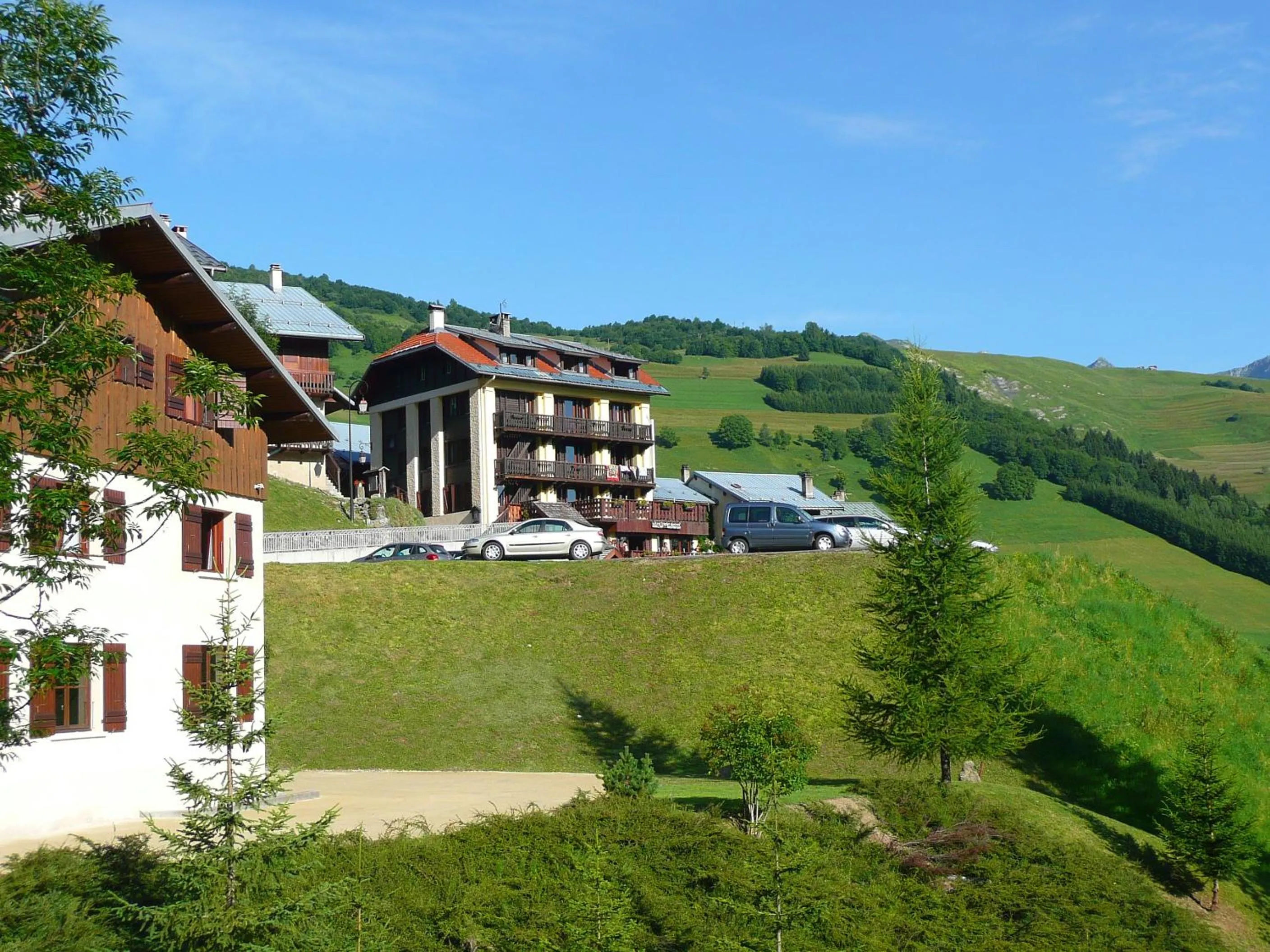 Facade/entrance in Hotel Chalet du Crey