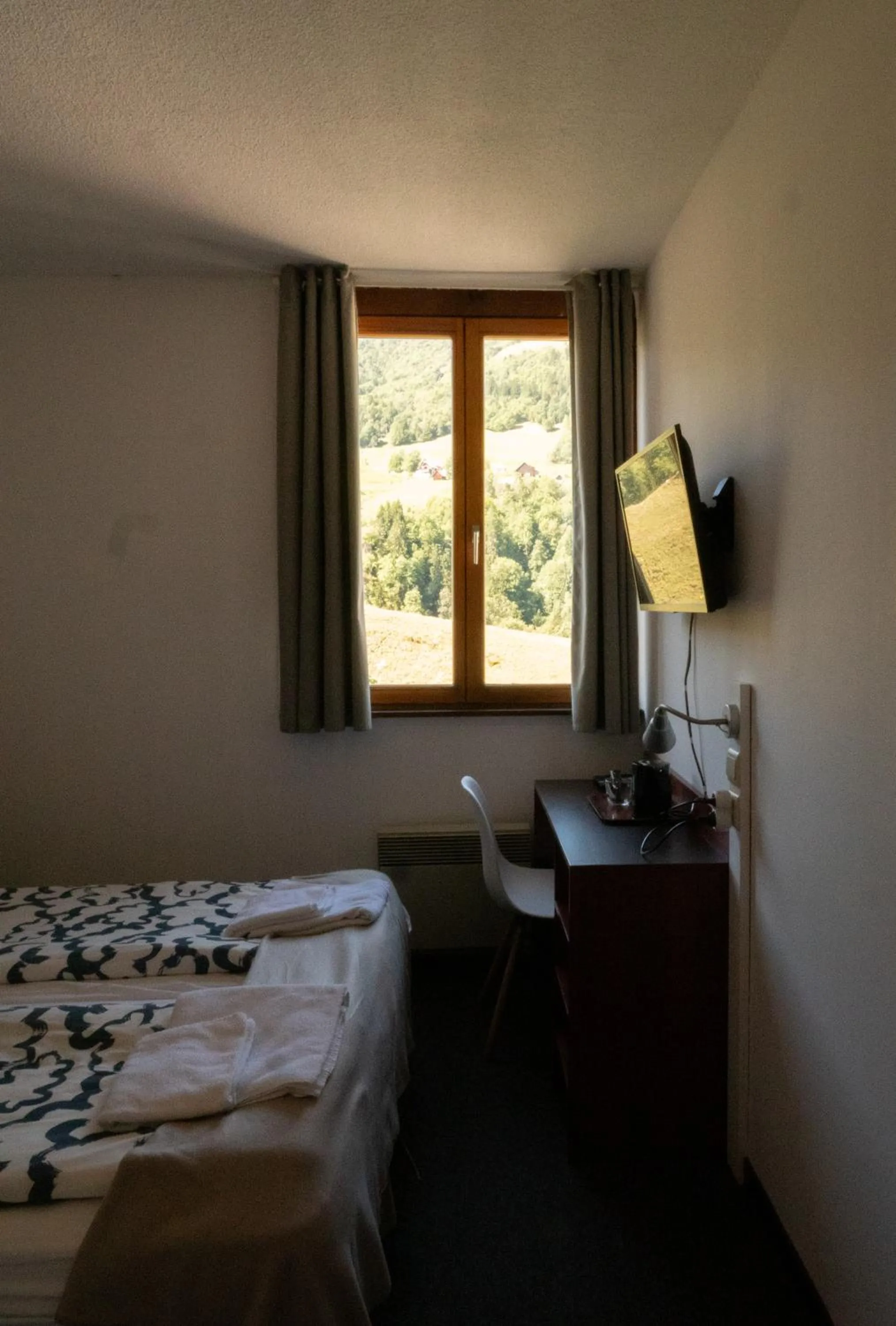 Bedroom, Bed in Hotel Chalet du Crey