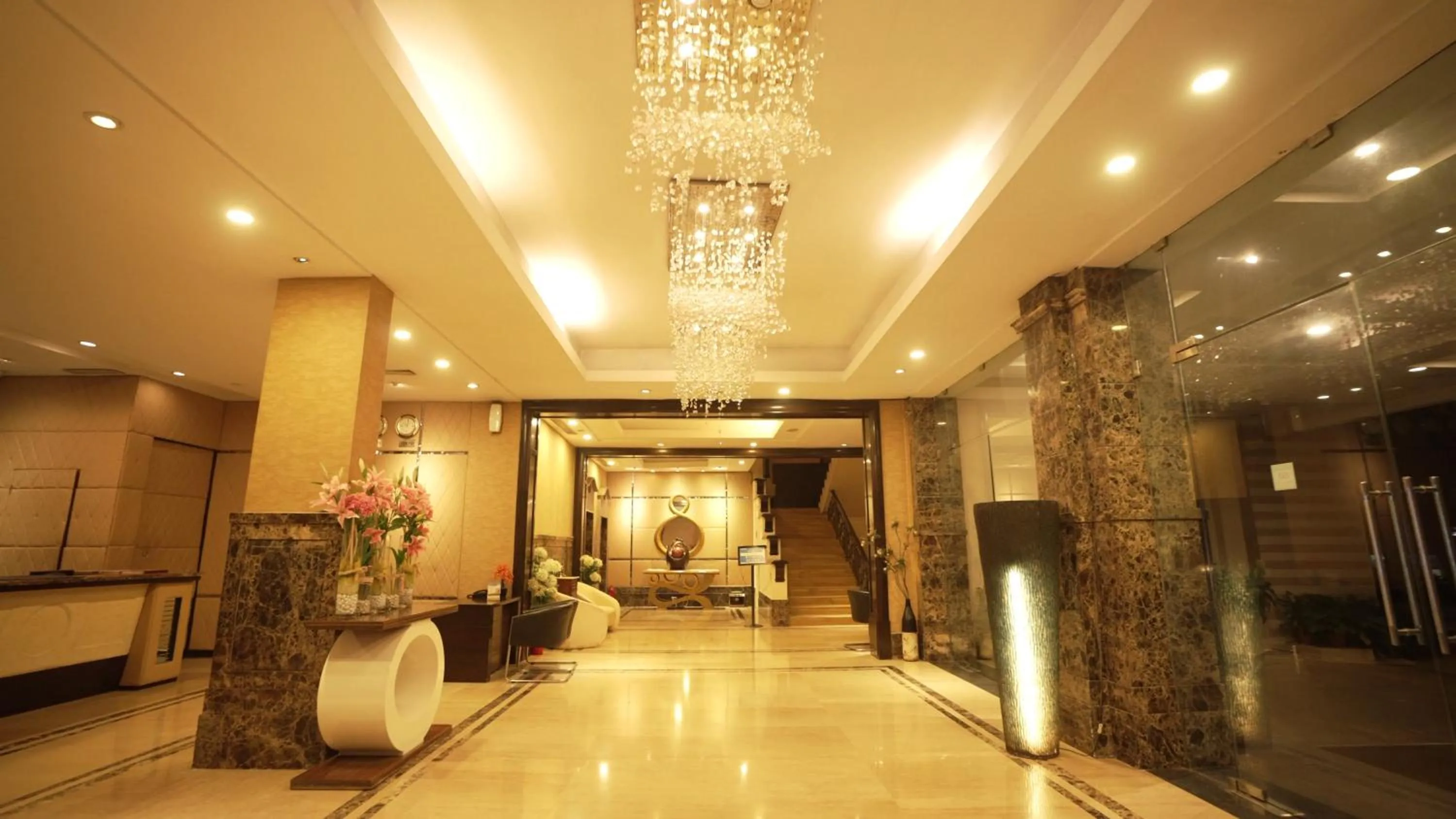Lobby or reception in Hotel Pal Heights
