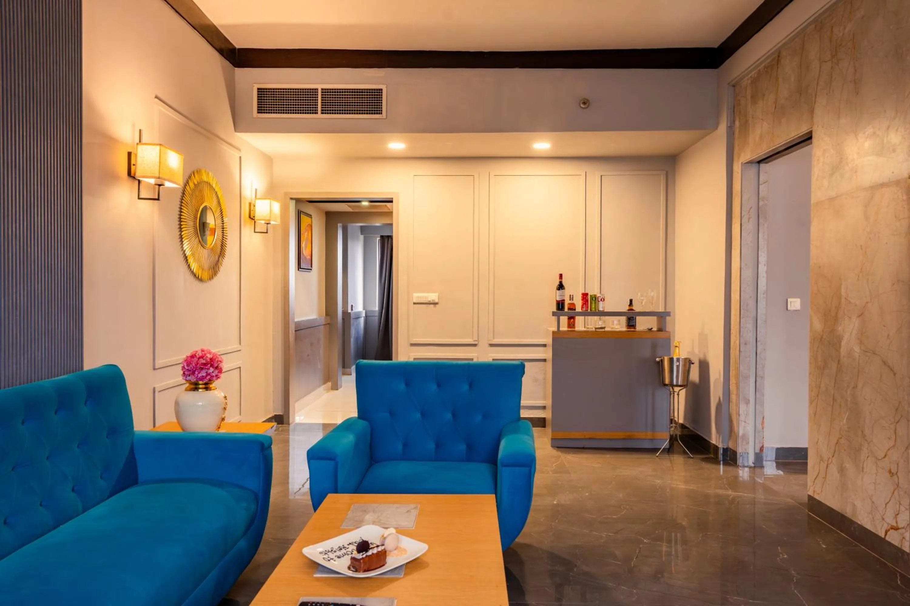 Seating area in Hotel Pal Heights