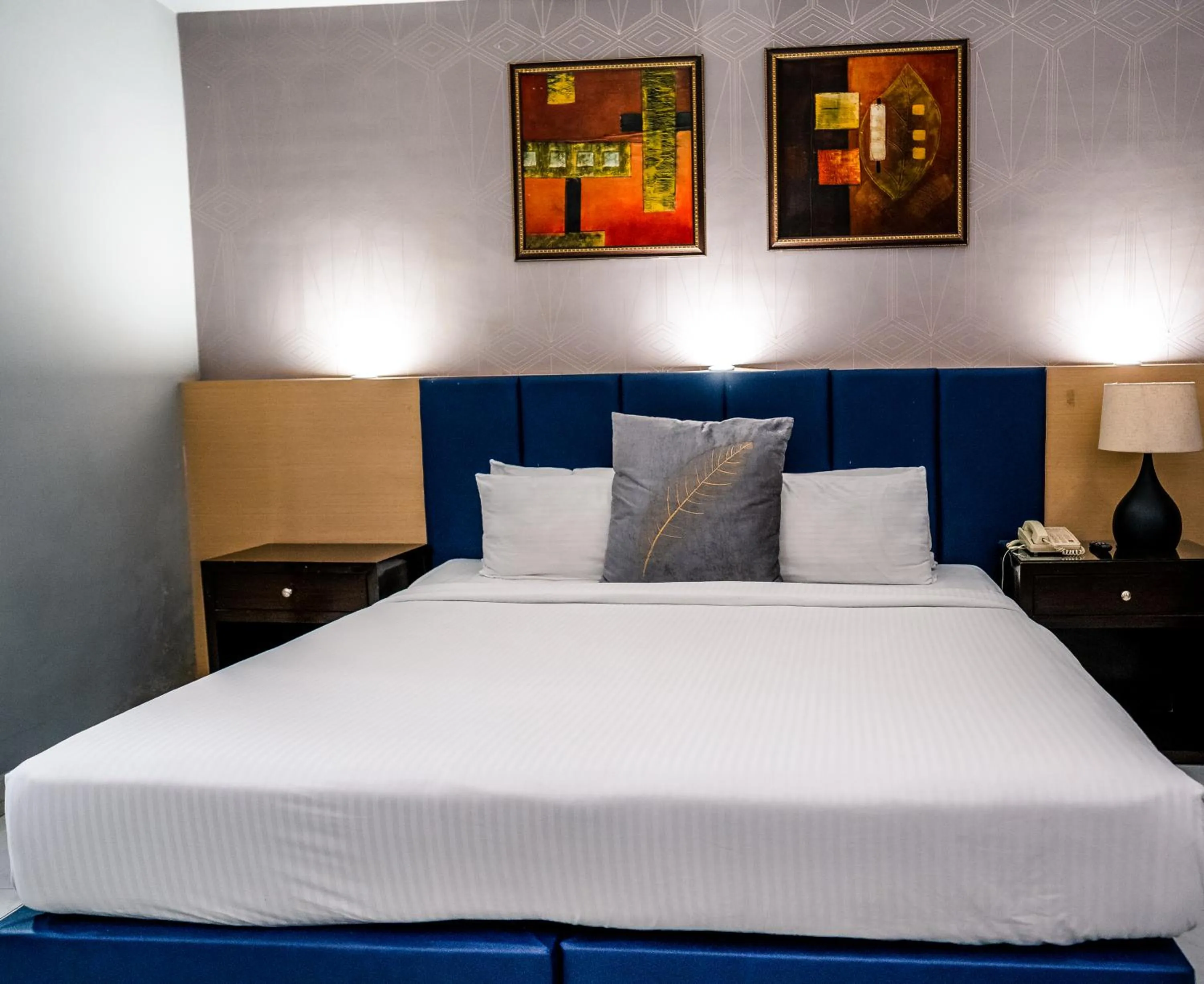 Bedroom, Bed in Hotel Pal Heights