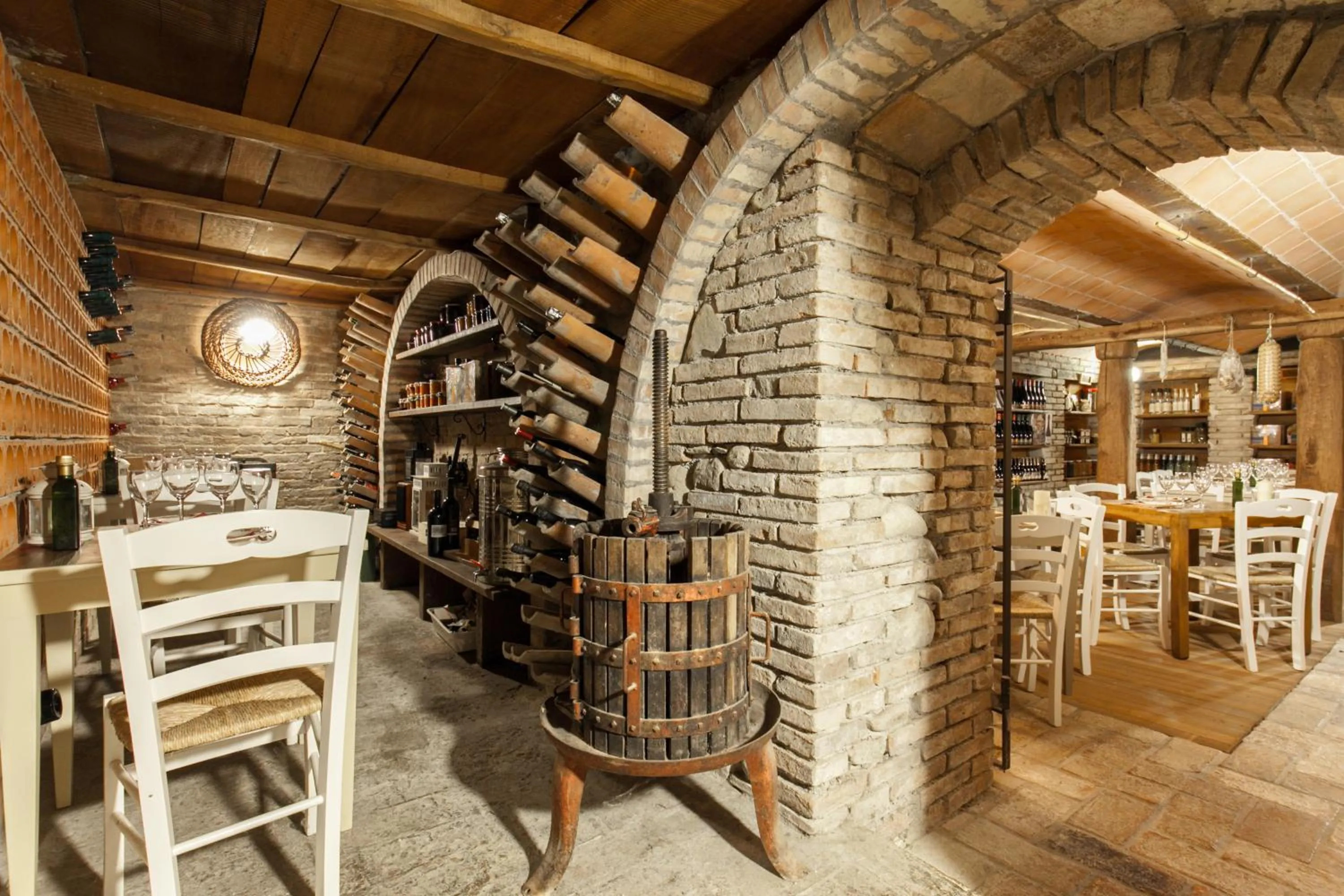 Food and drinks in Locanda Antiche Macine