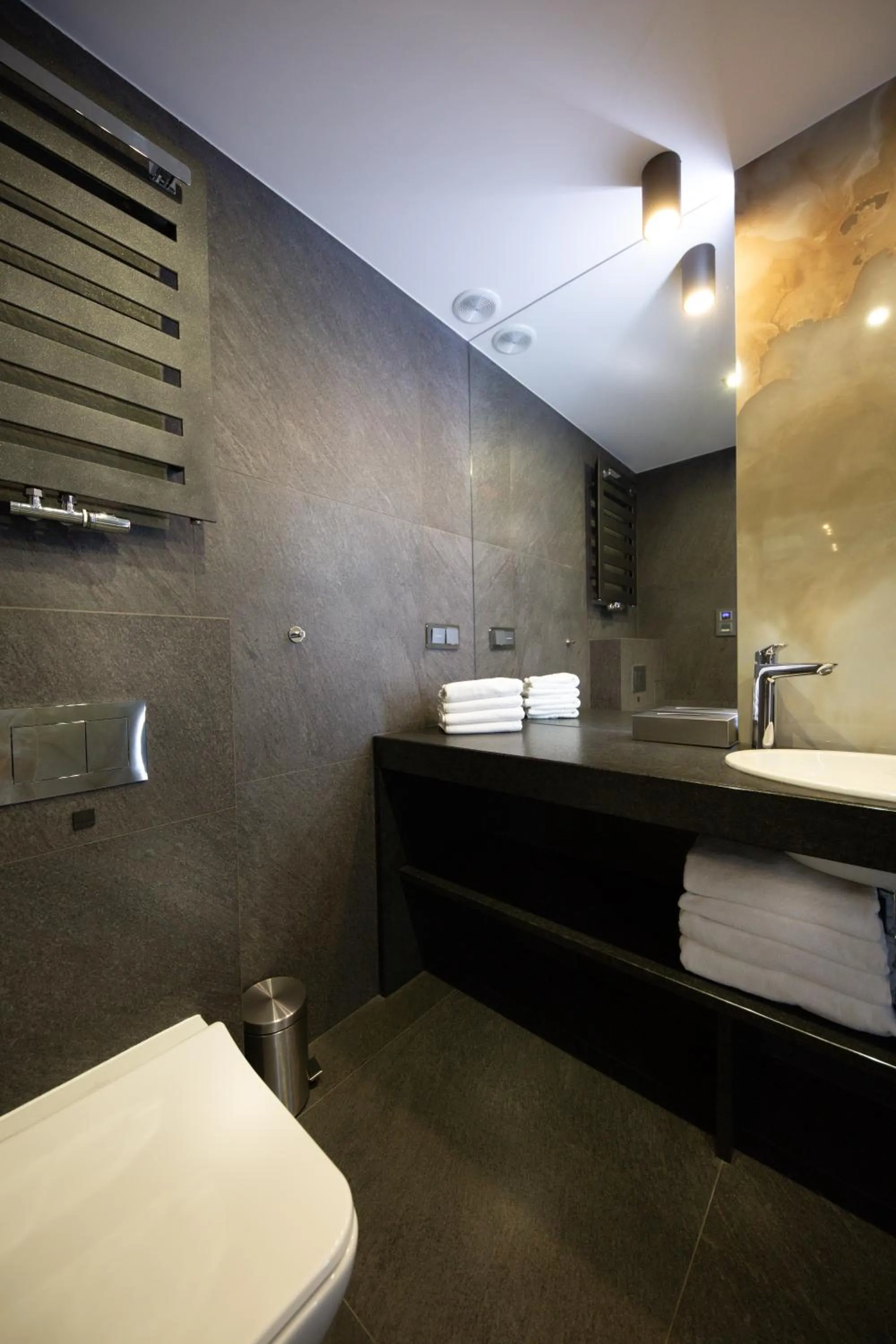Bathroom in Aparthotel New Lux