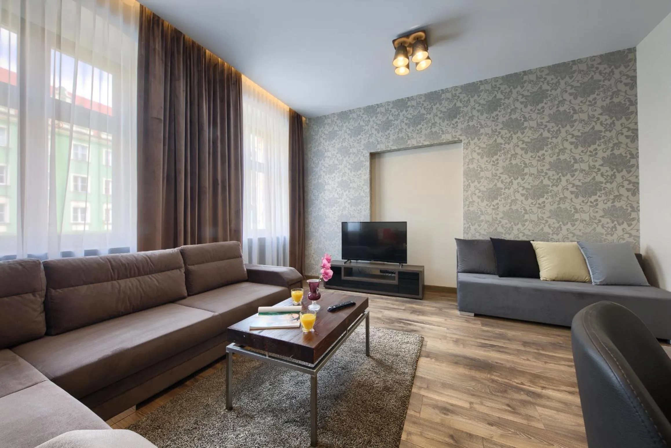 TV and multimedia in Aparthotel New Lux
