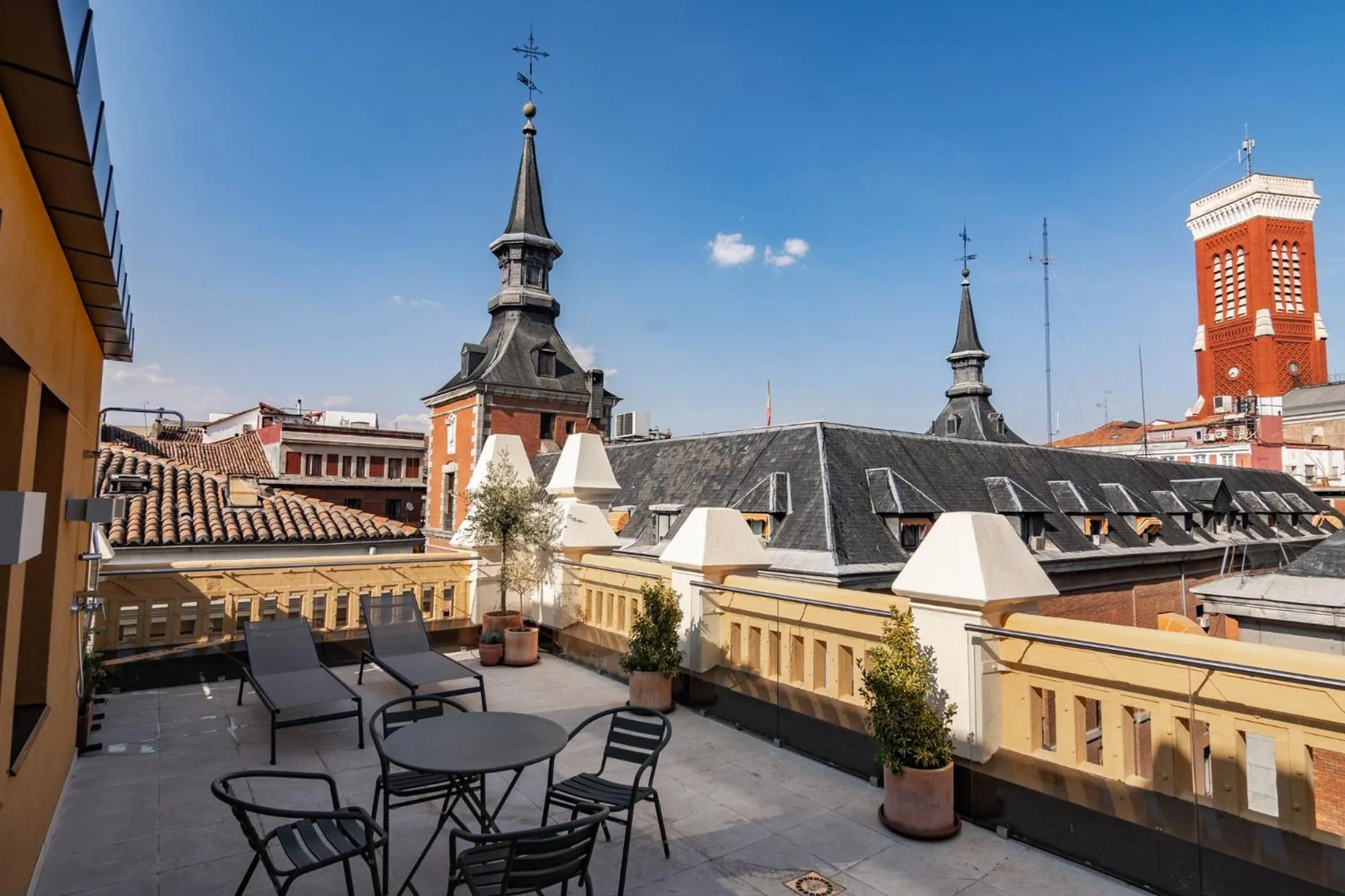 Balcony/Terrace in Plaza Mayor Suites & Apartments