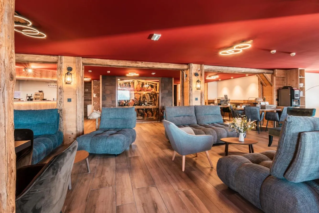 Lounge or bar in L'Escale (accès en télécabine)