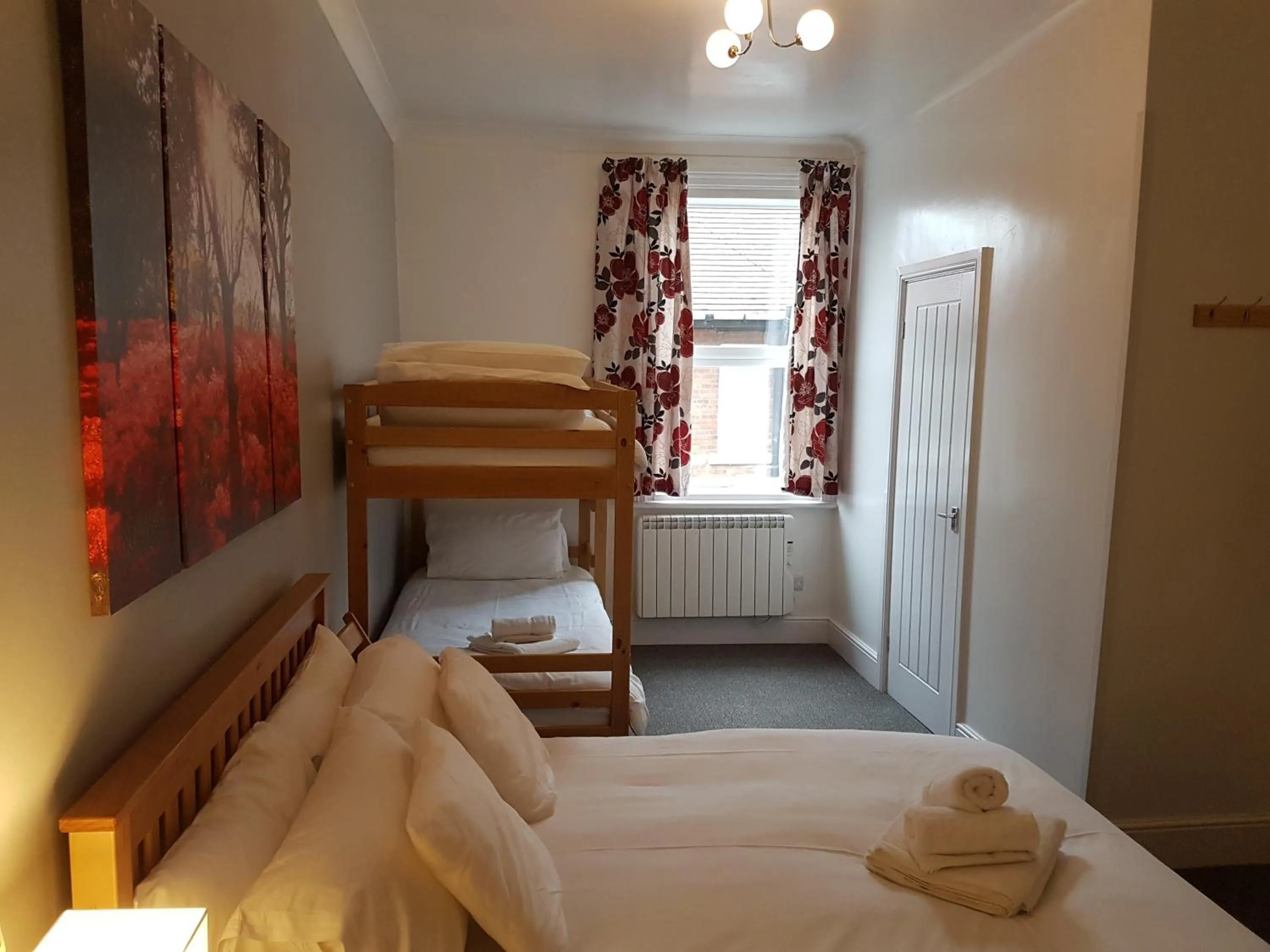 Bedroom, Bed in The Craigside