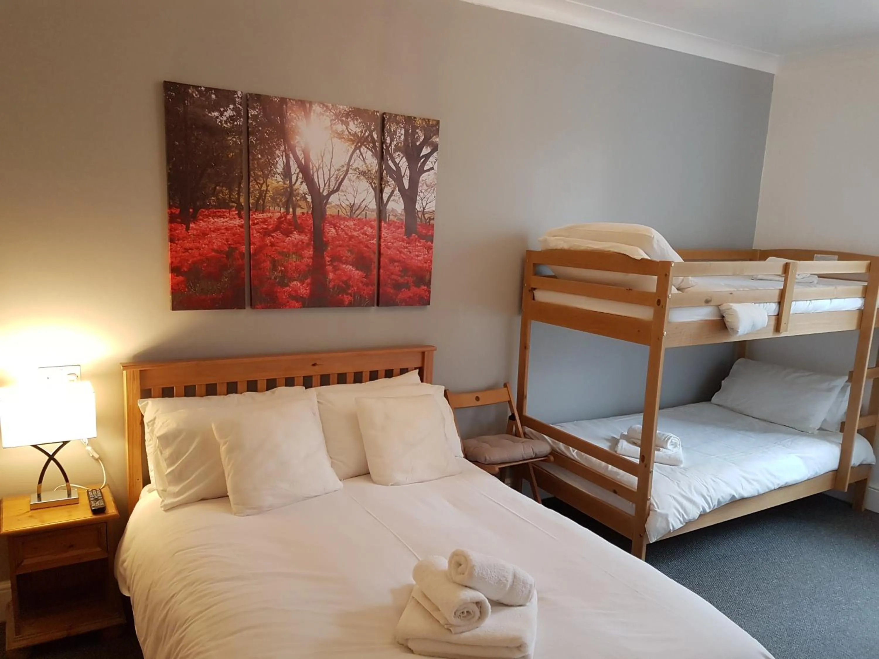 Bedroom, Bed in The Craigside