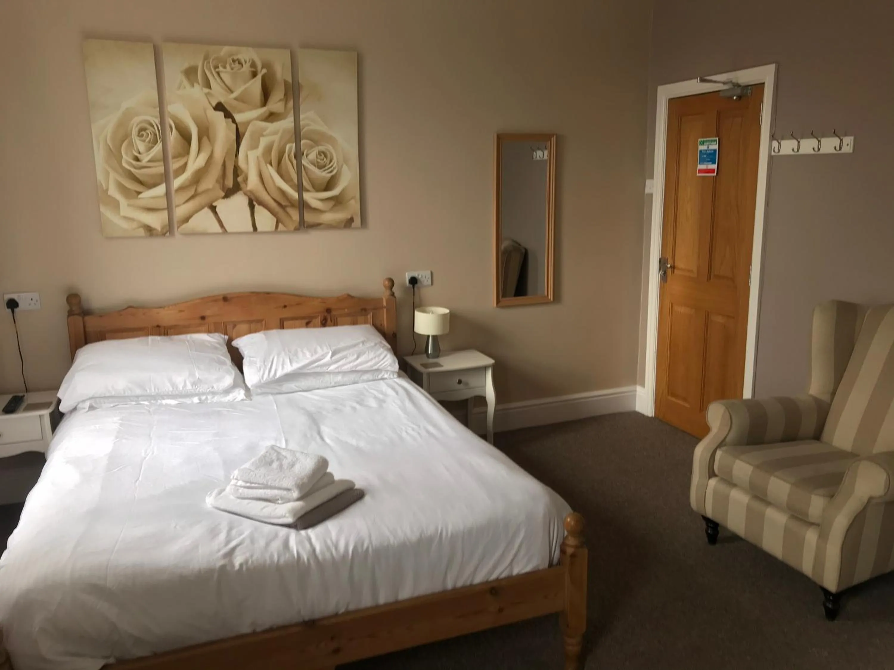 Bedroom, Bed in The Craigside