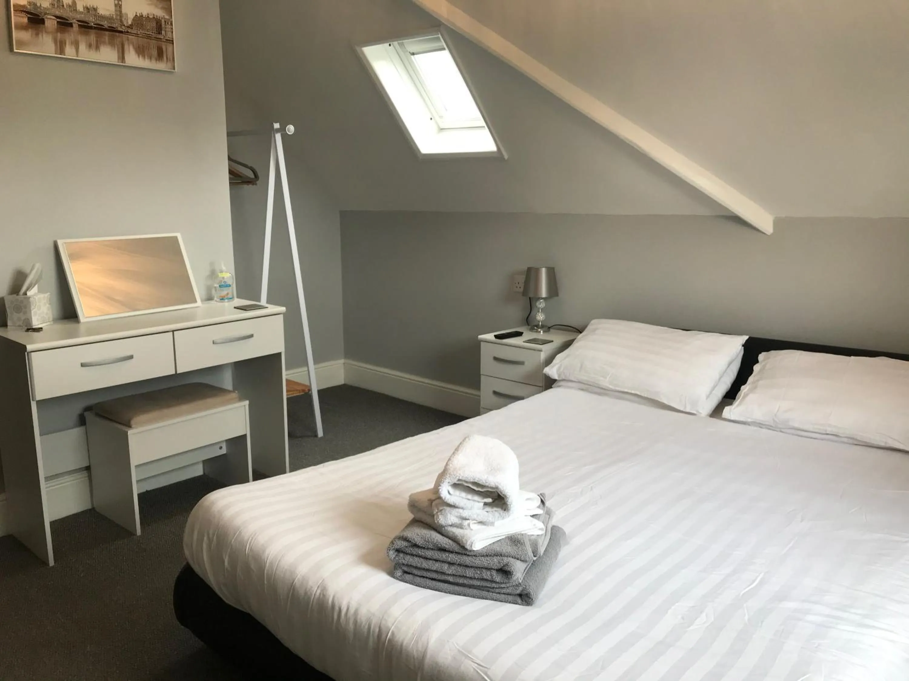 Bedroom, Bed in The Craigside