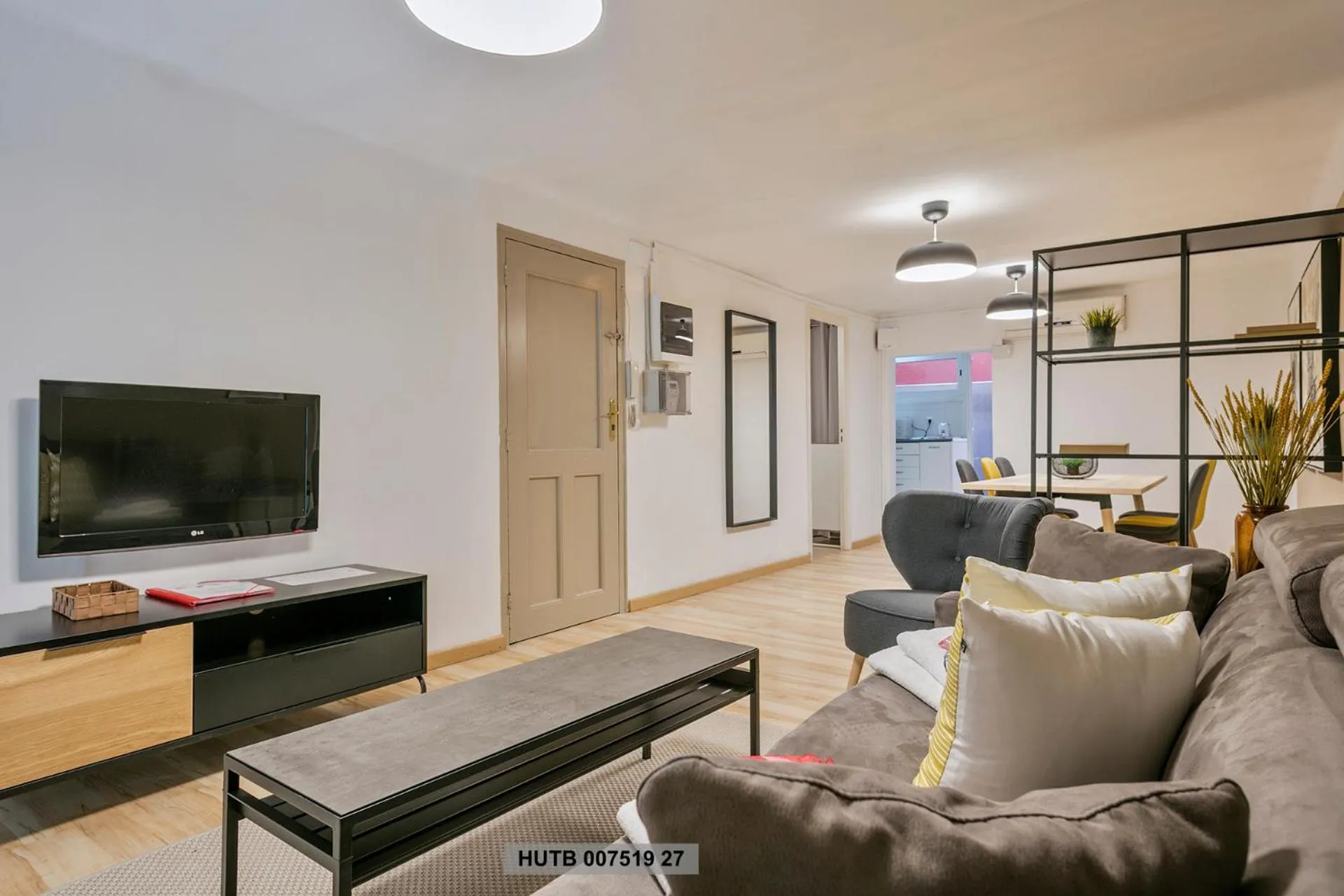 Day in Alcam Office up