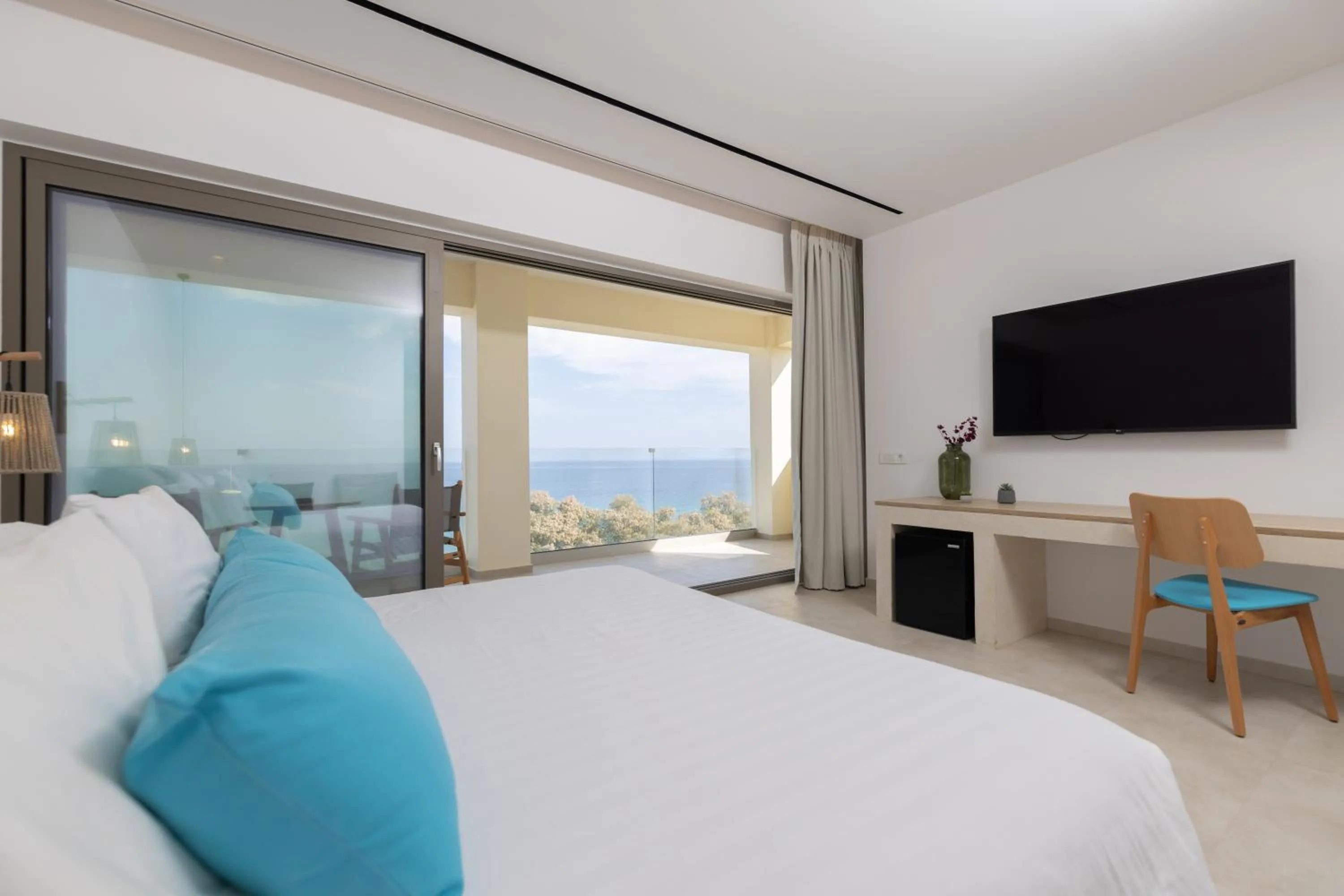View (from property/room), Bed in Tsamis Zante Suites