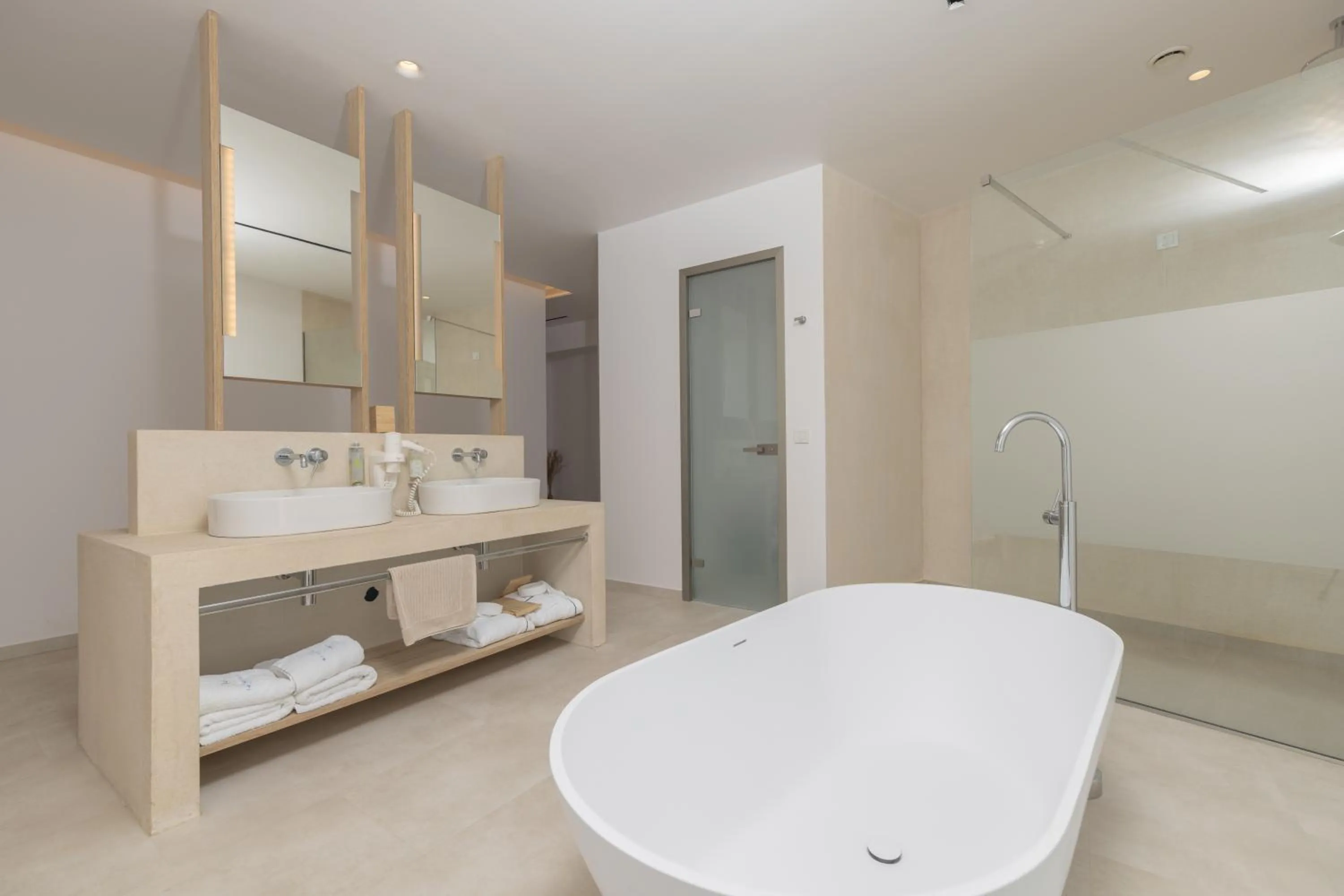 Shower in Tsamis Zante Suites