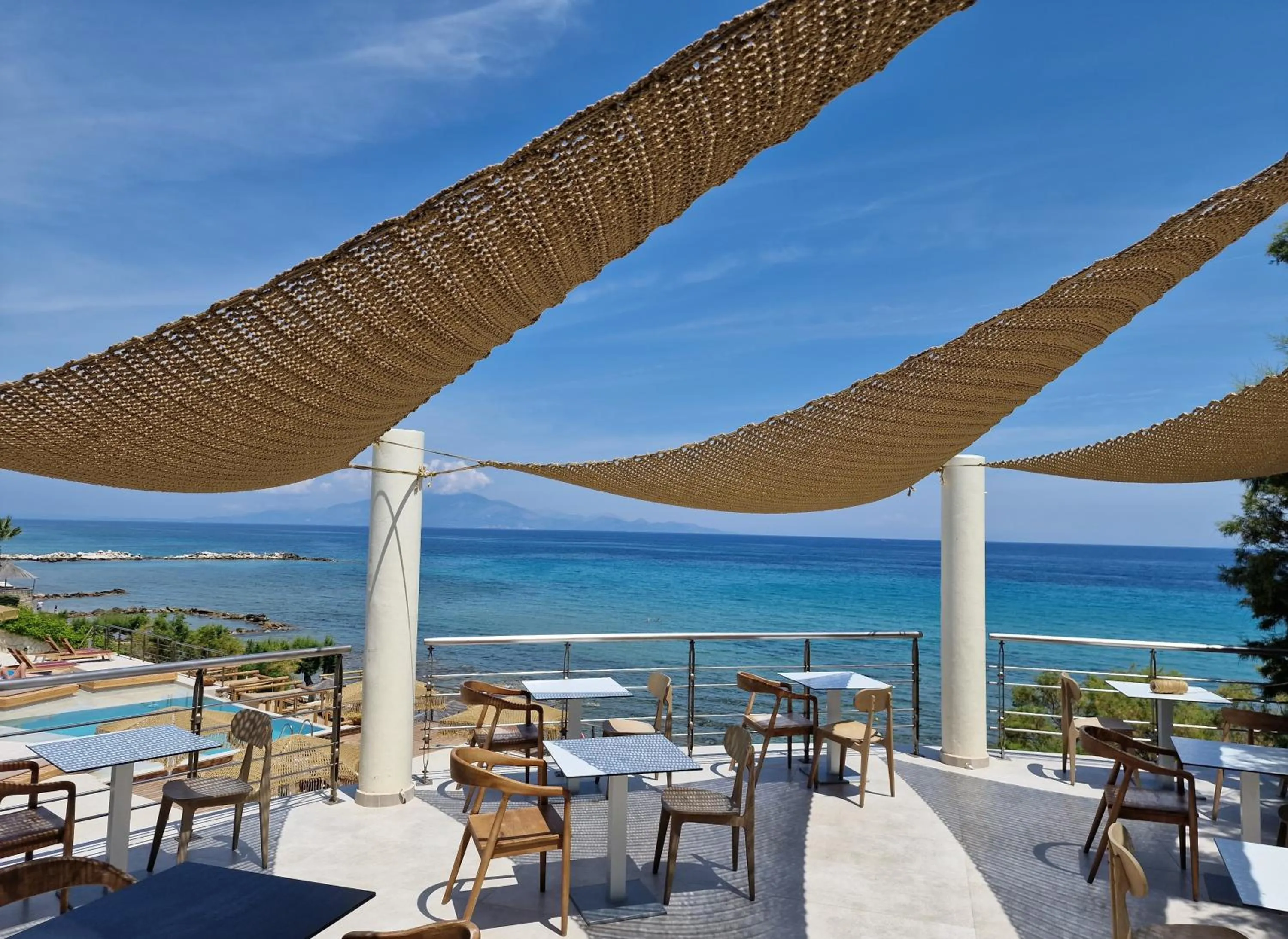 Restaurant/places to eat in Tsamis Zante Suites