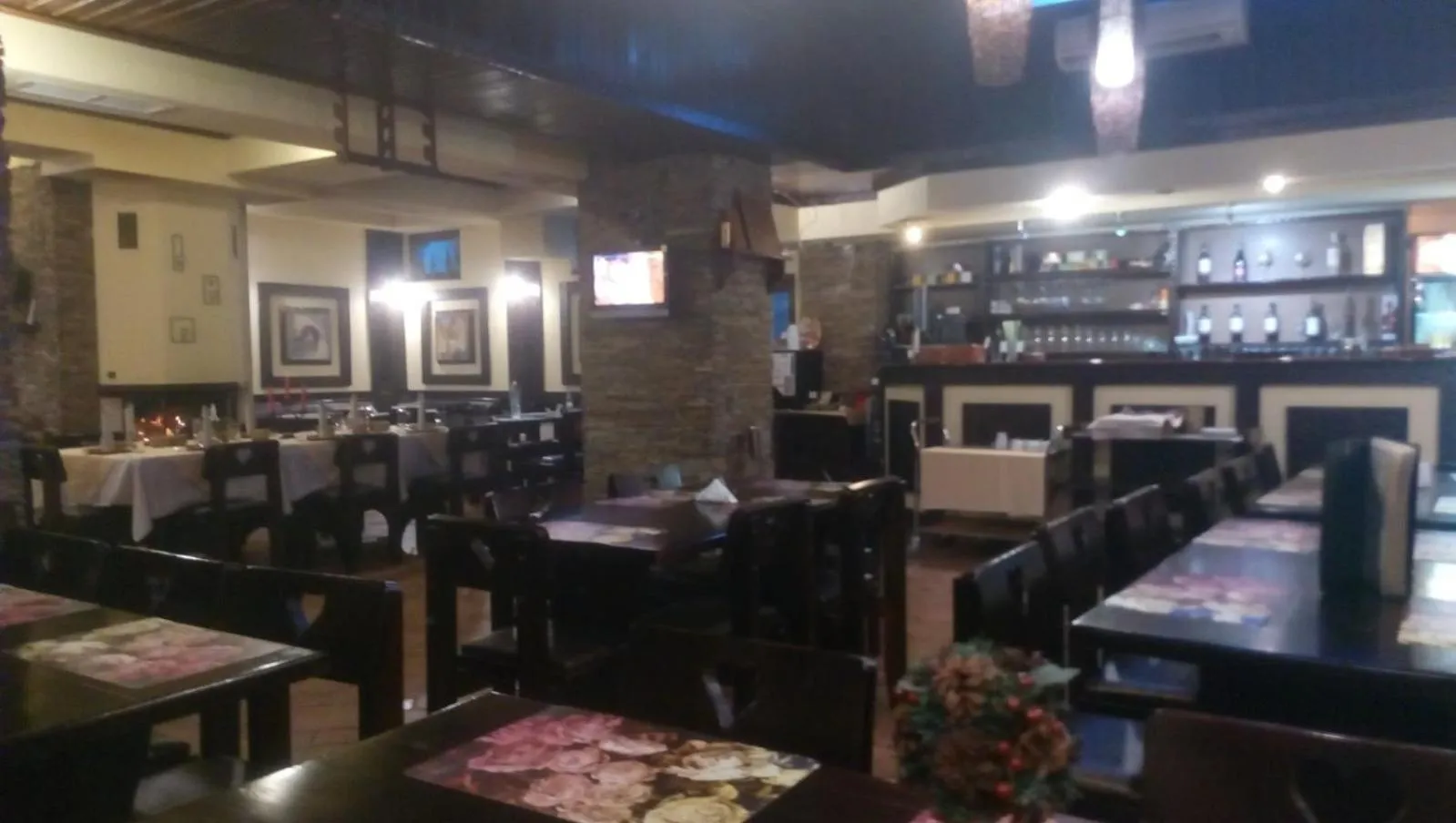 Restaurant/places to eat in Apart Hotel Comfort