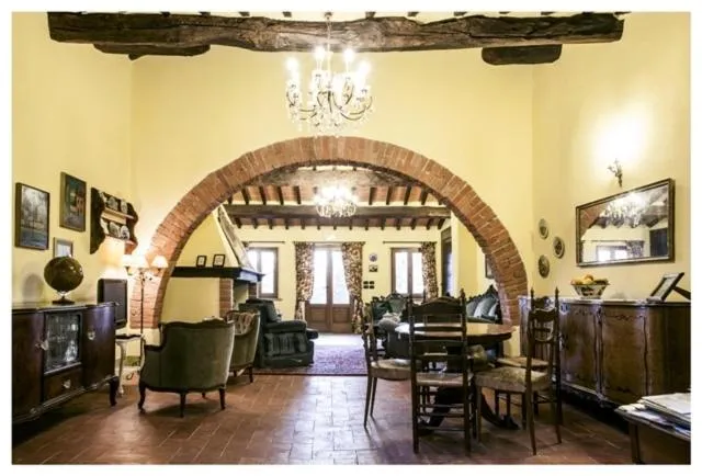 Communal lounge/ TV room in Al Giardino Degli Etruschi