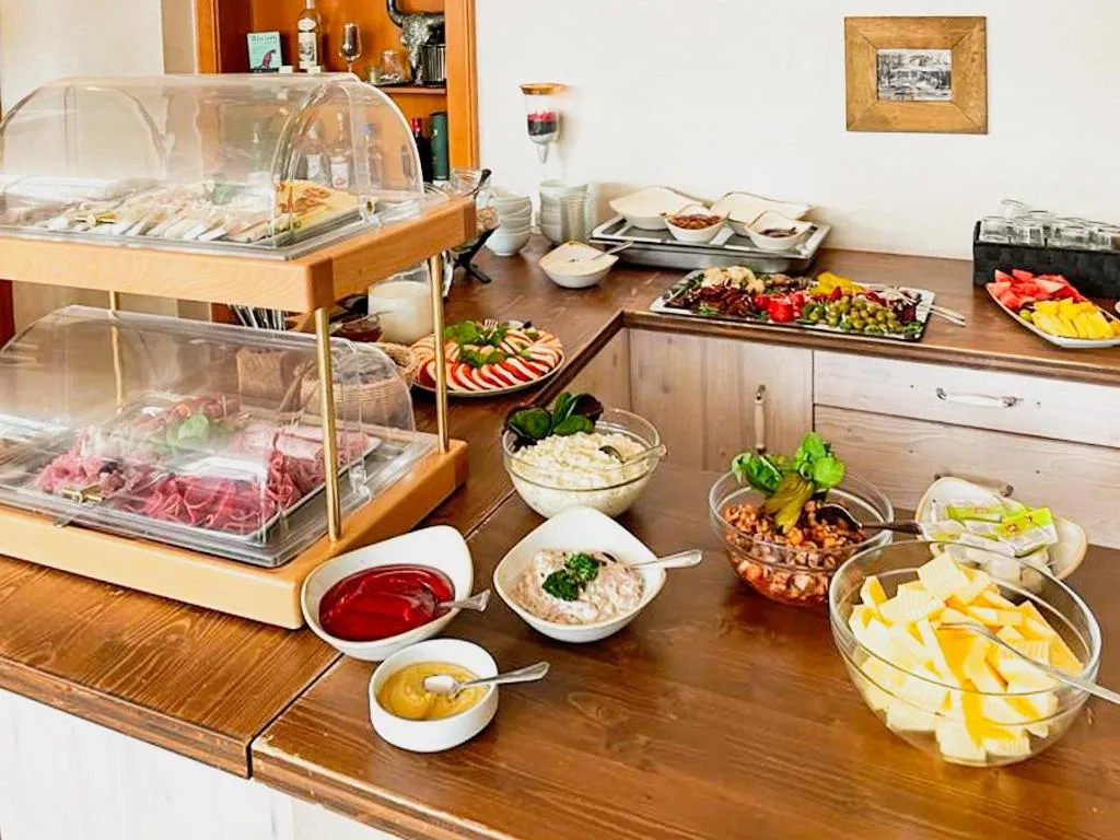 Breakfast in Meeressterne Hotel Idyll Am Wolgastsee