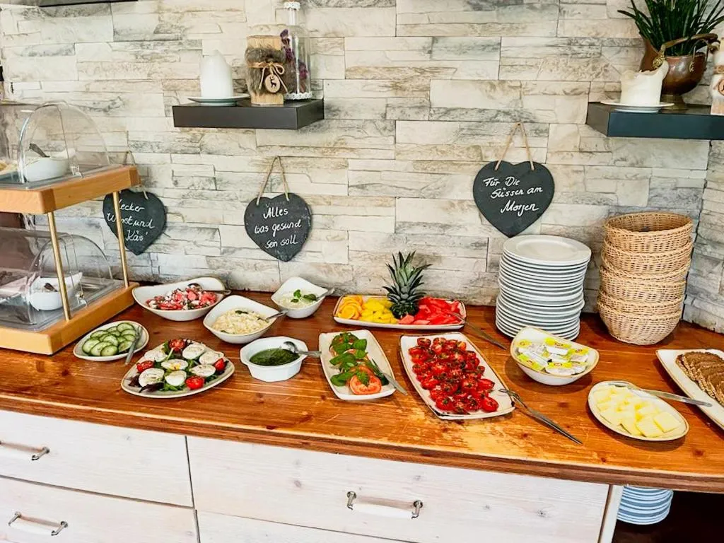 Breakfast in Meeressterne Hotel Idyll Am Wolgastsee