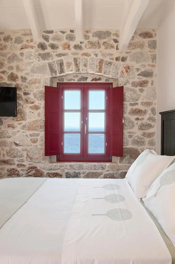 Bedroom, Bed in Limeni Villa