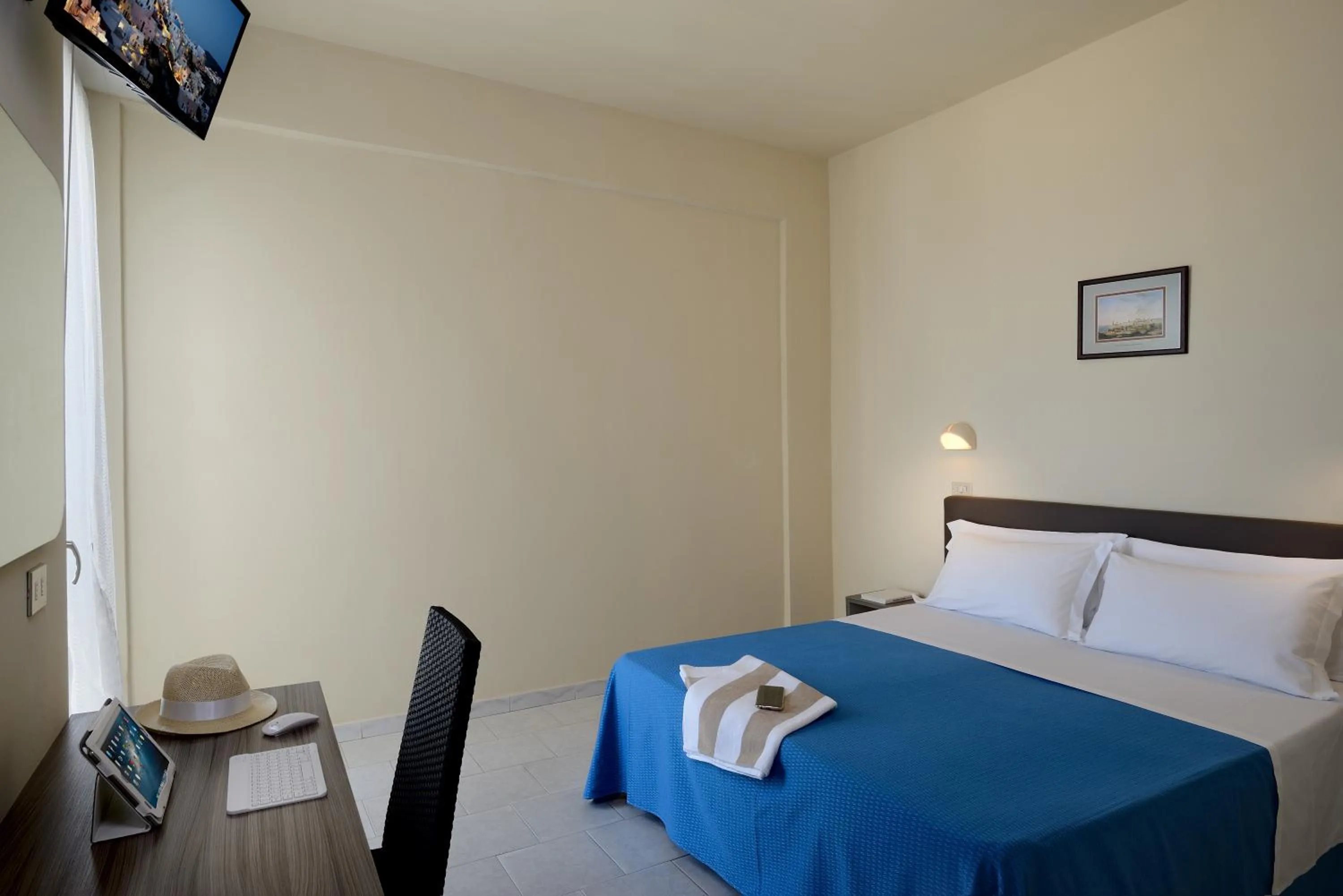 Bed in Hotel Excelsior