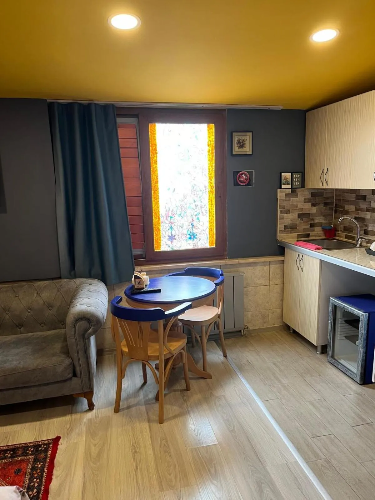 Kitchen/Kitchenette in Marvel Suites