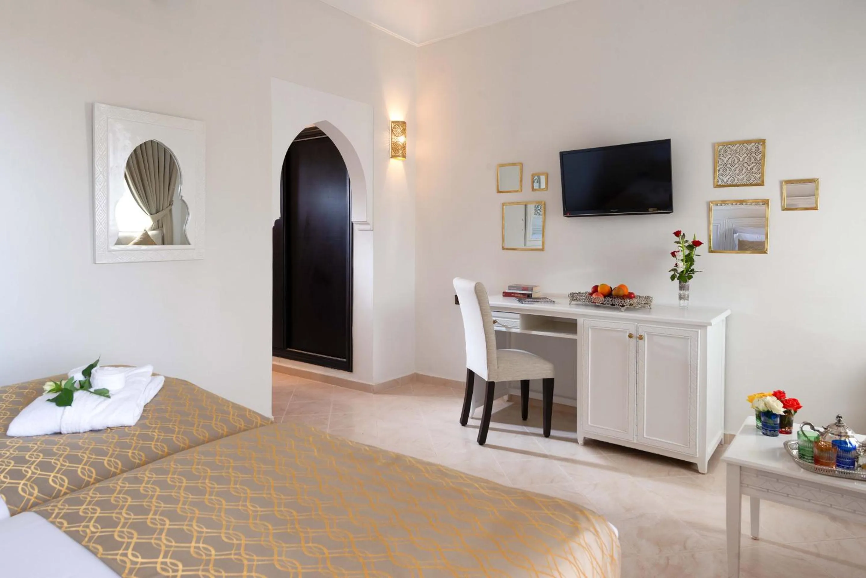 TV and multimedia, Bed in Marrakech Ryads Parc All inclusive