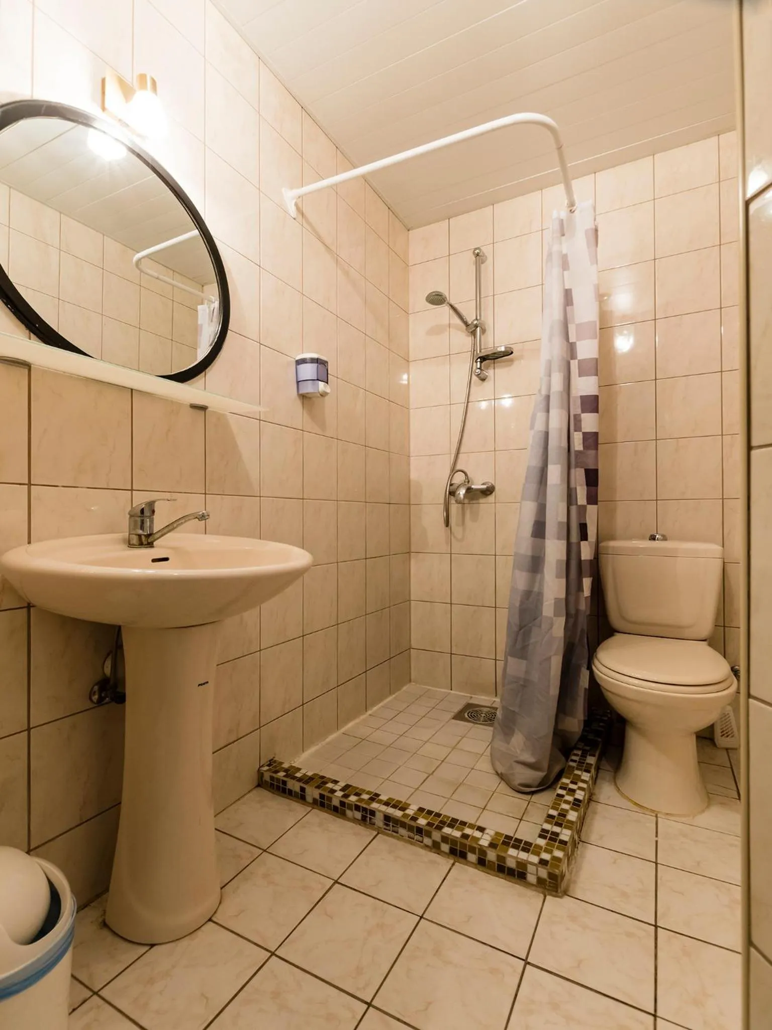 Shower in Humala Guest House