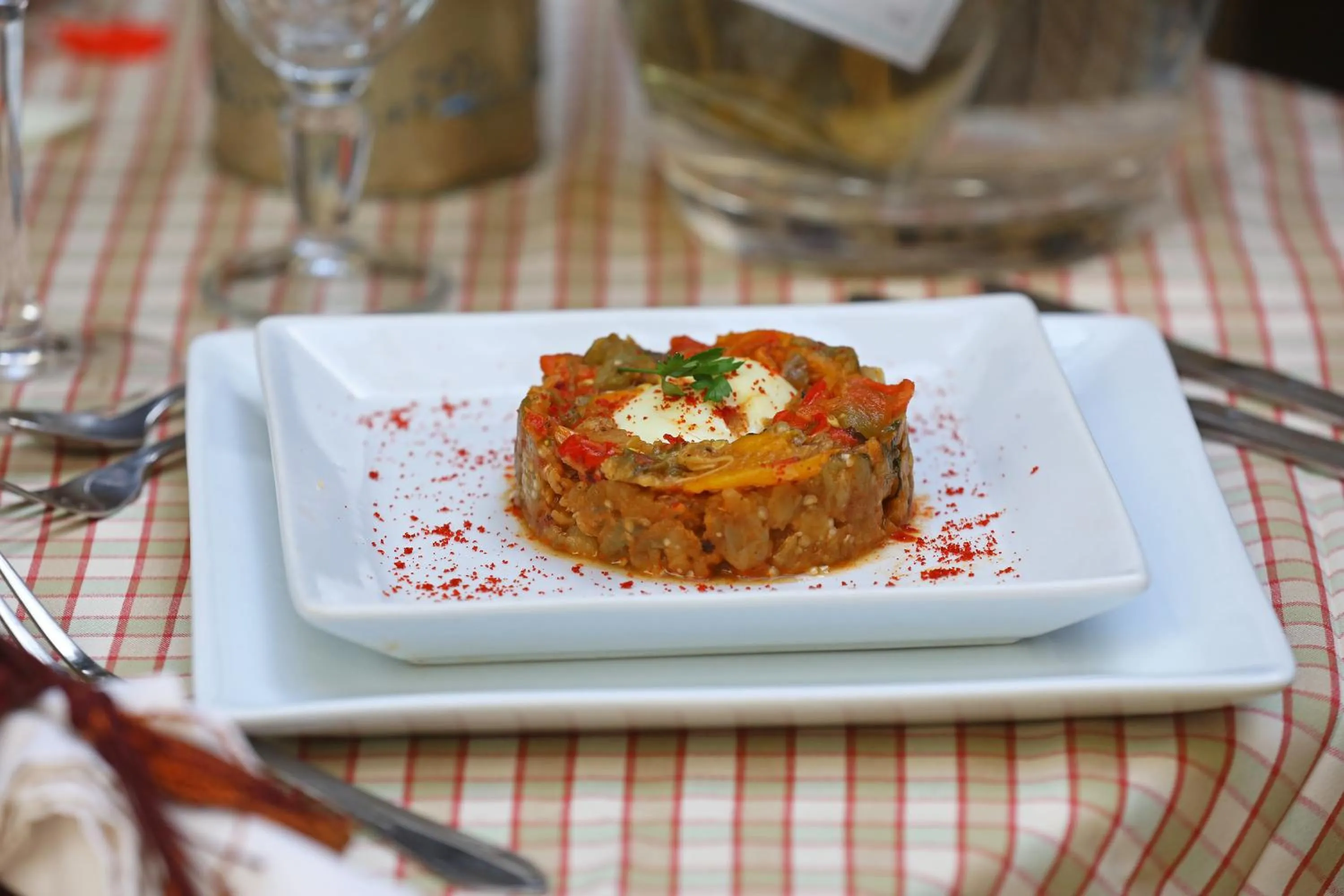 Restaurant/places to eat in Riad Zayane