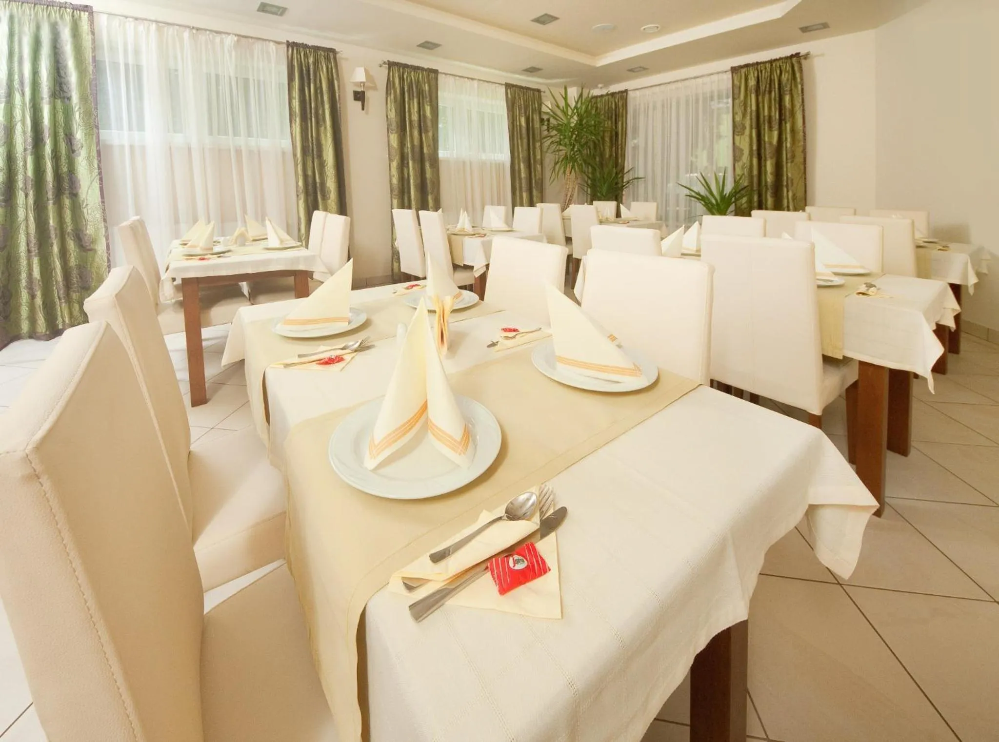 Restaurant/places to eat in Hotel Zielony
