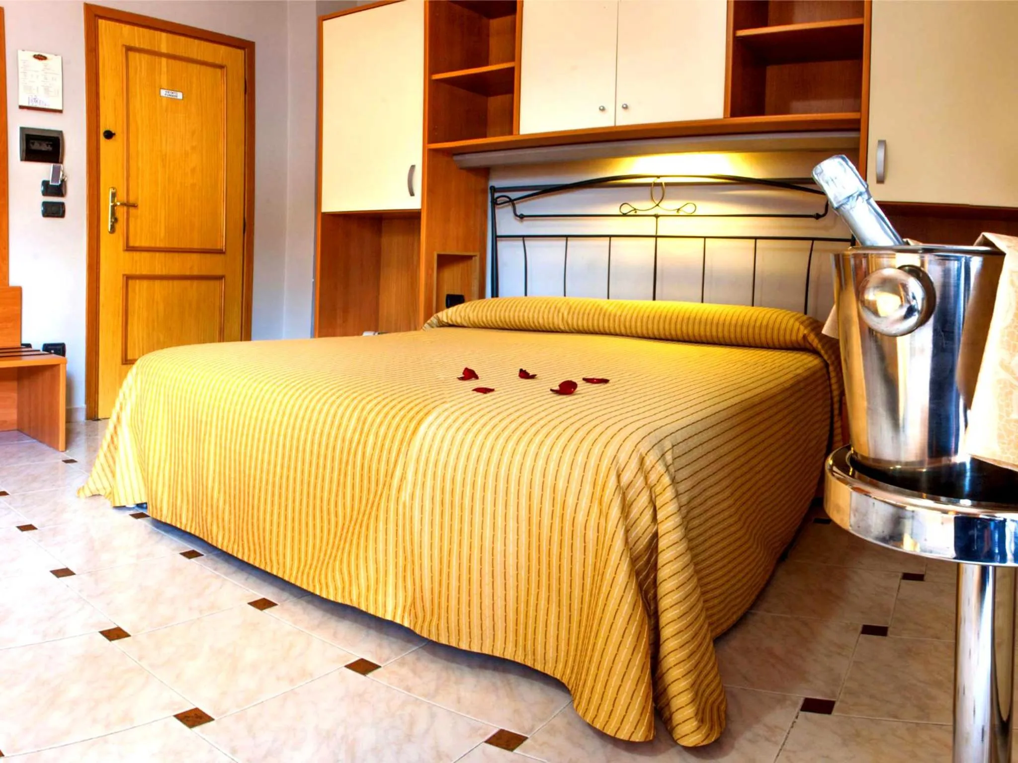 Photo of the whole room in La Vigna Hotel