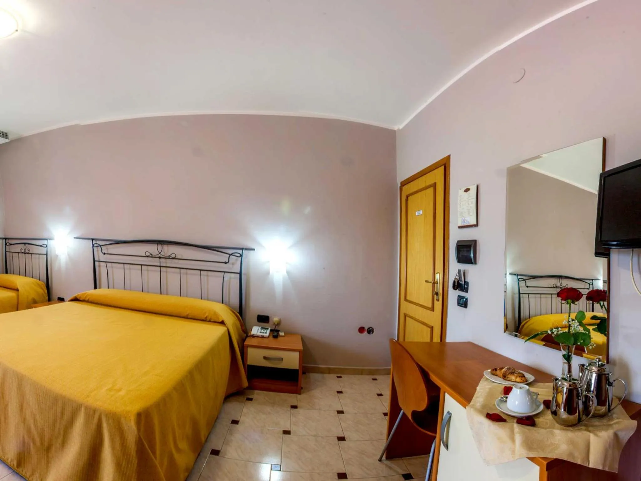 Photo of the whole room in La Vigna Hotel