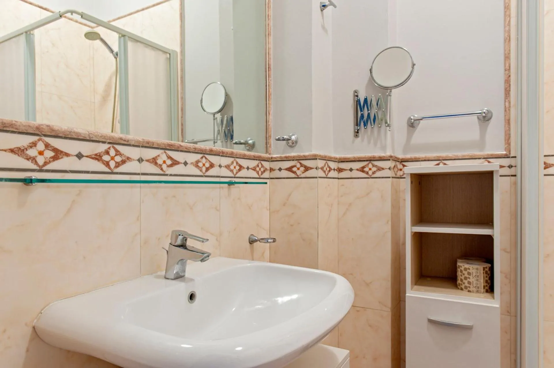 Shower in The Port Residence