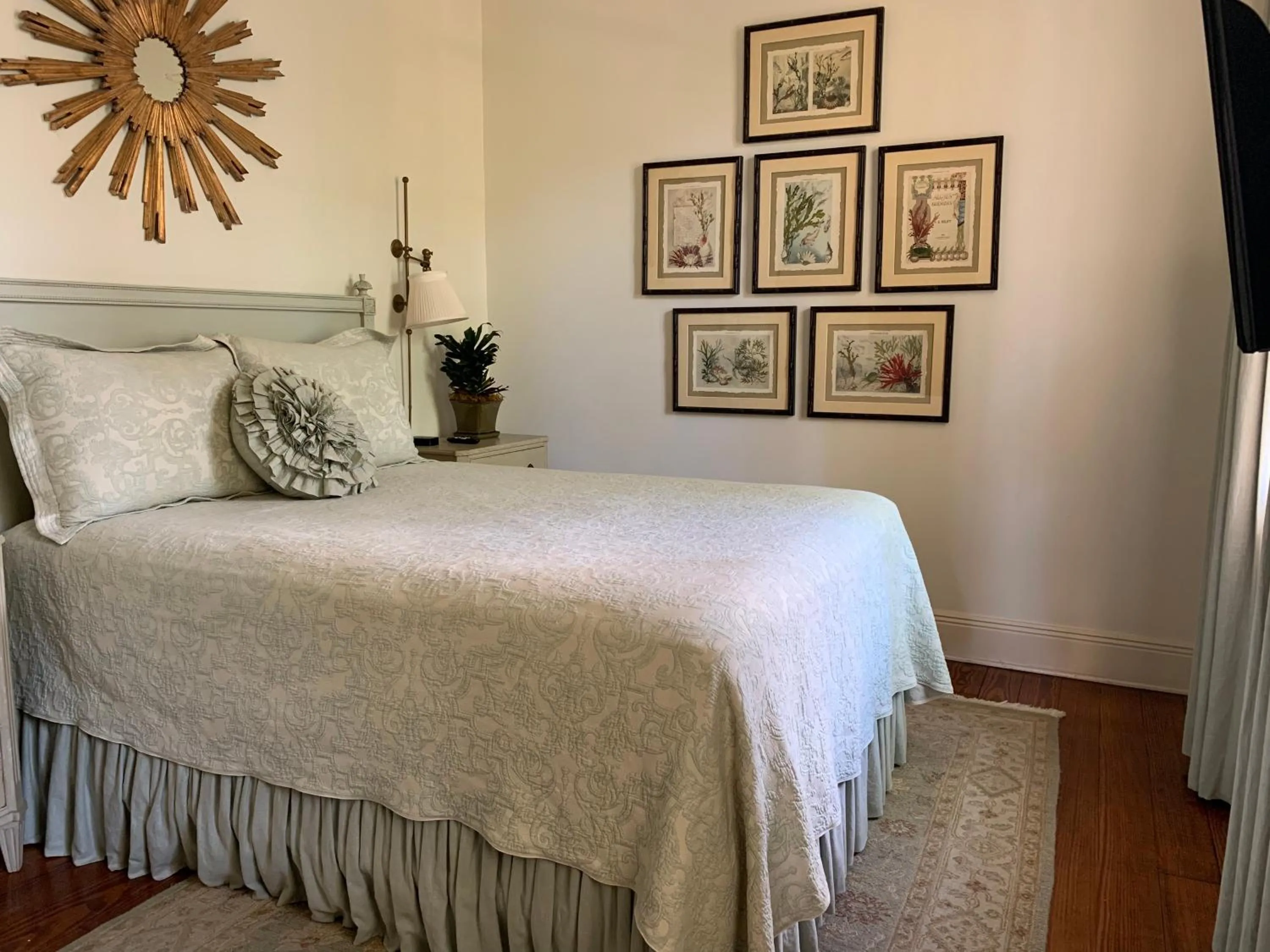 Bed in Terrell House Bed and Breakfast