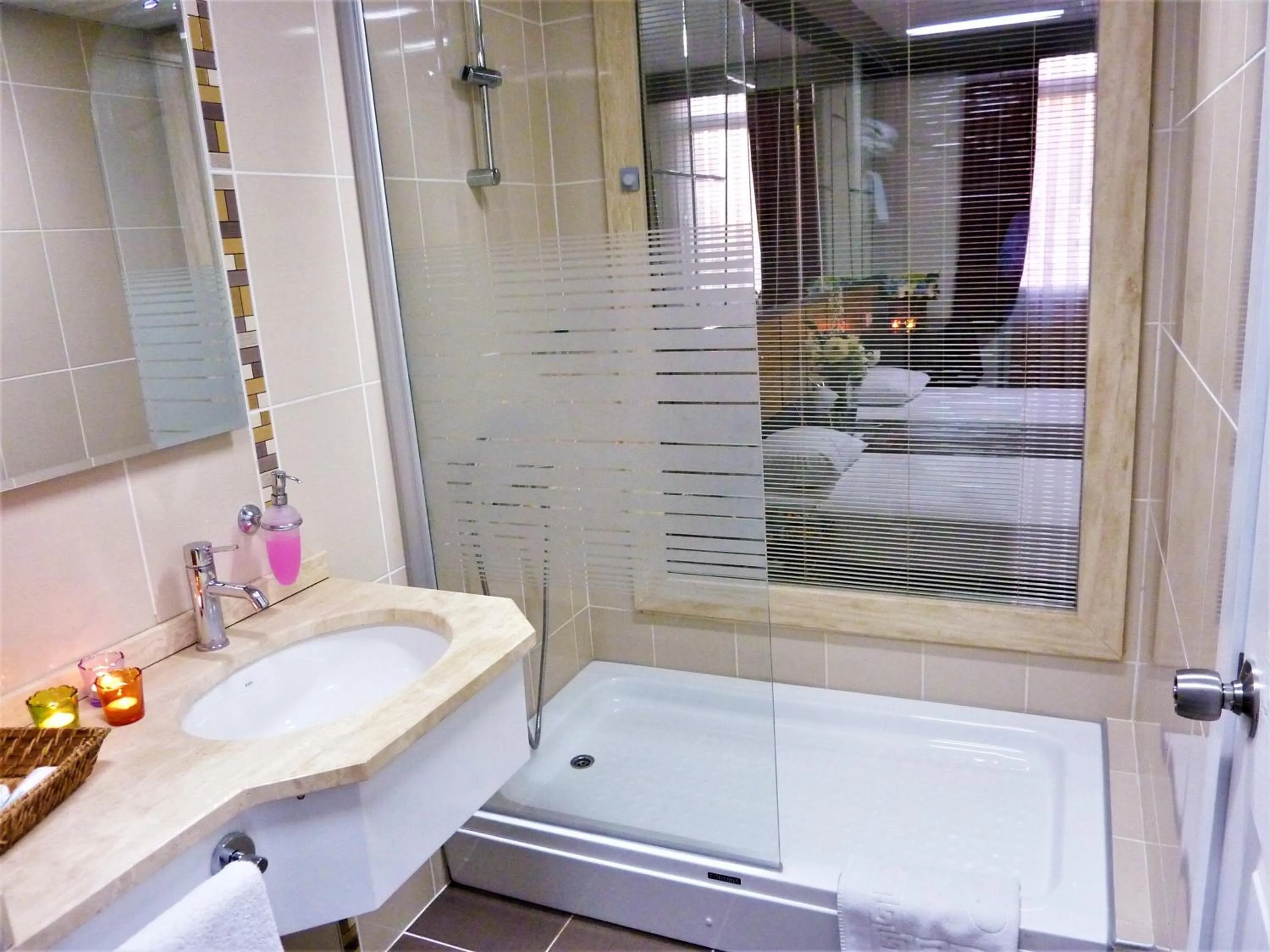 Bathroom in Çetinel Otel