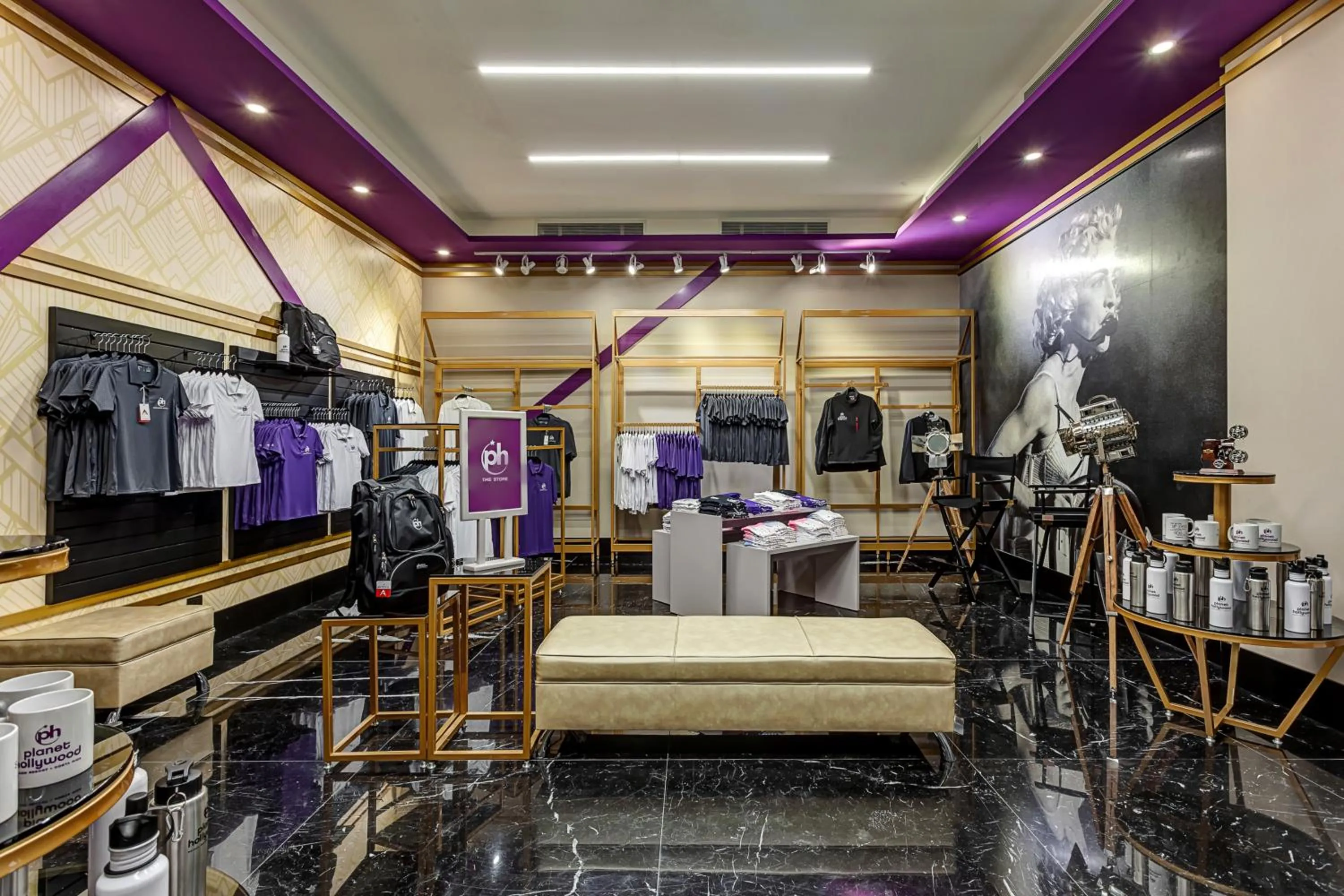 On-site shops in Planet Hollywood Costa Rica by Royalton, An Autograph Collection All-Inclusive Resort