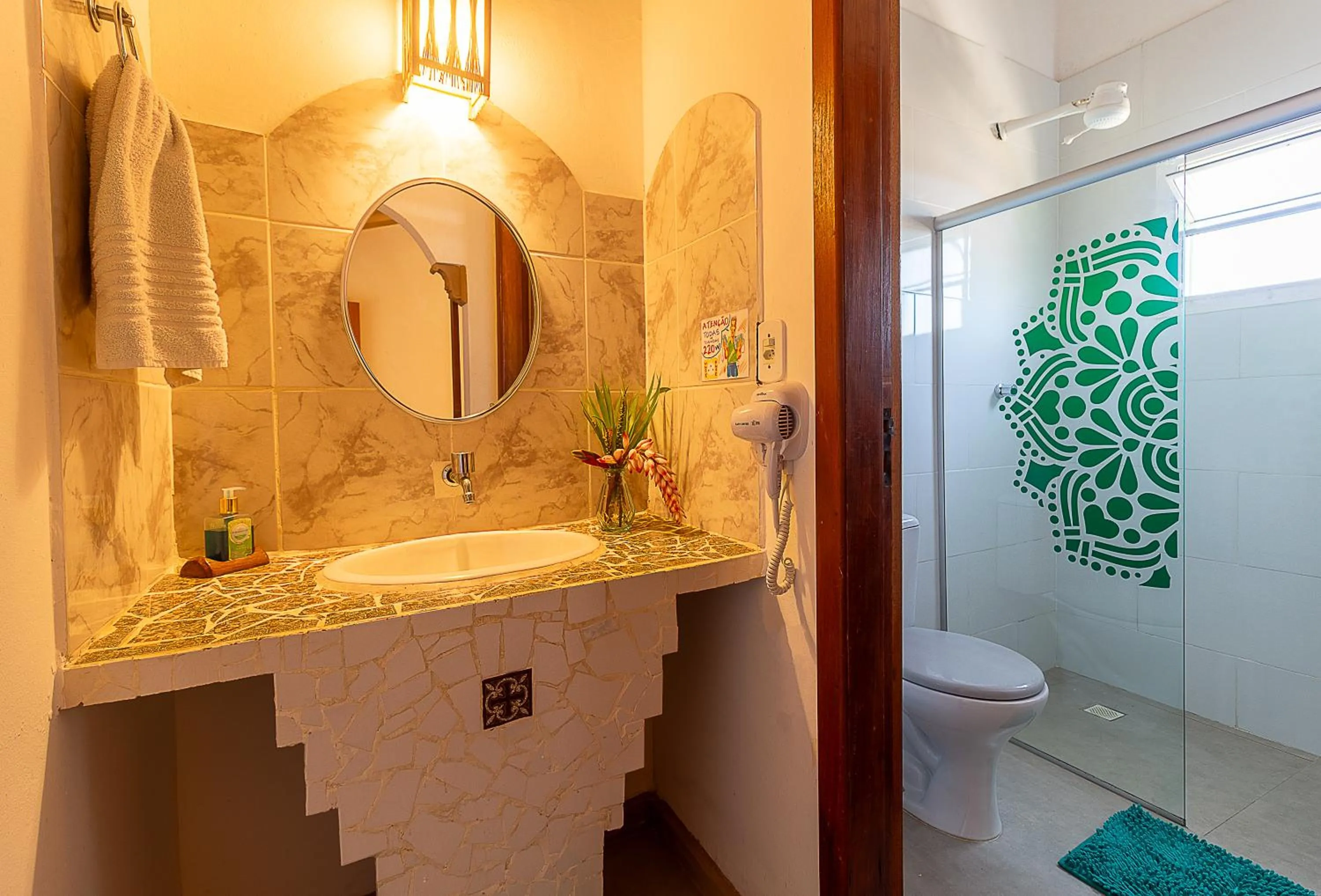 Shower in Na Casa 11 - Pousada