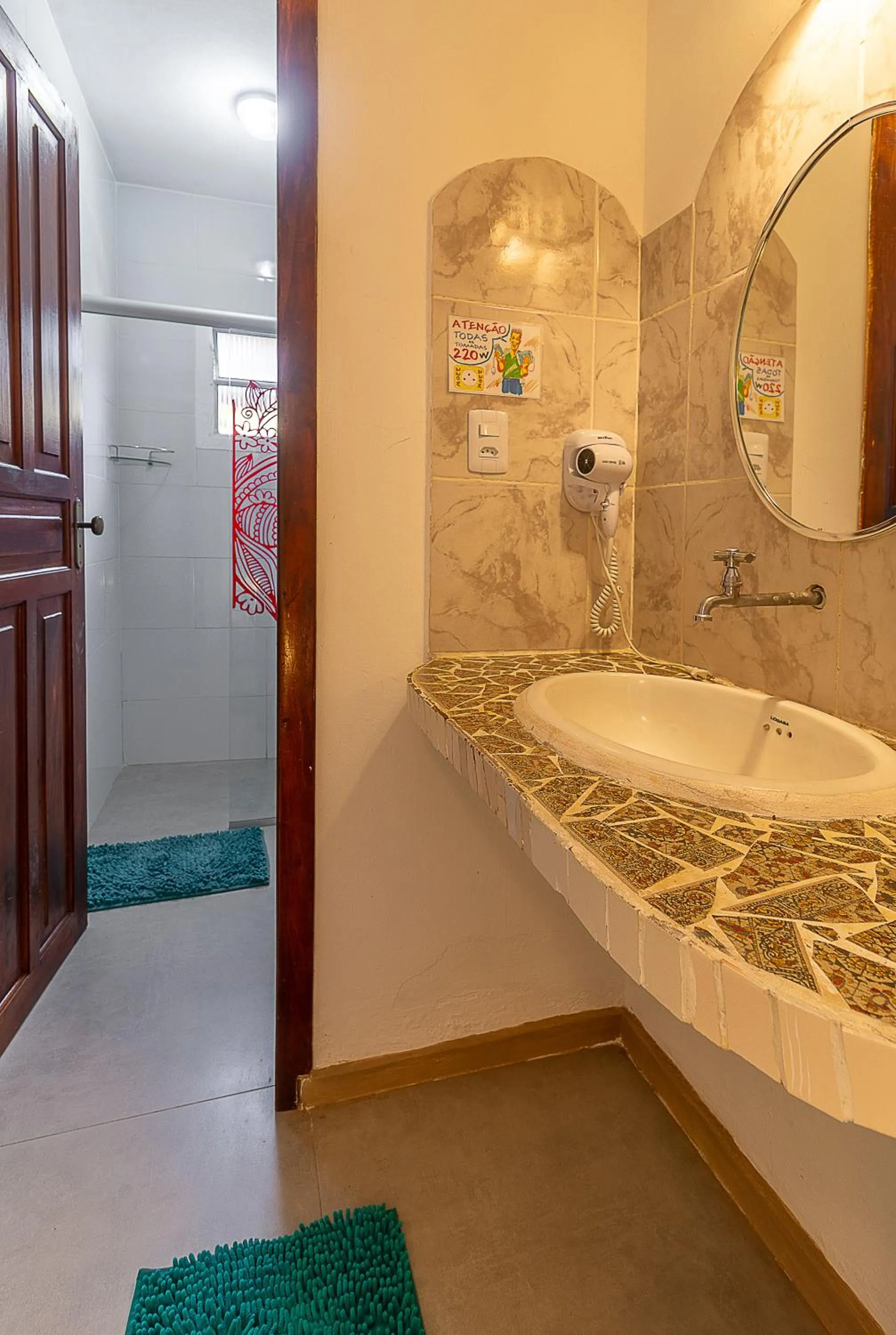 Shower in Na Casa 11 - Pousada