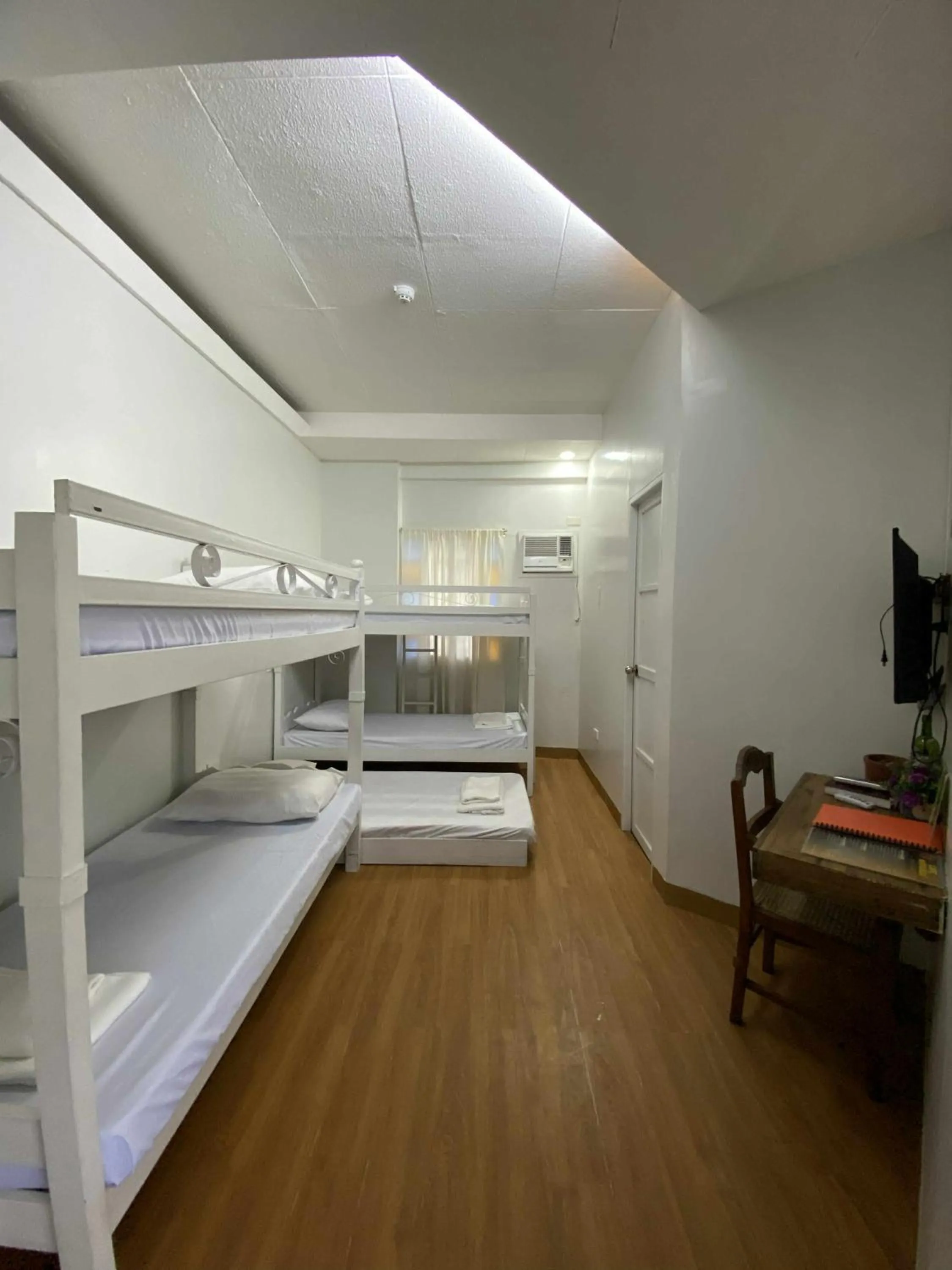 Bedroom, Bed in The Palacio de Laoag