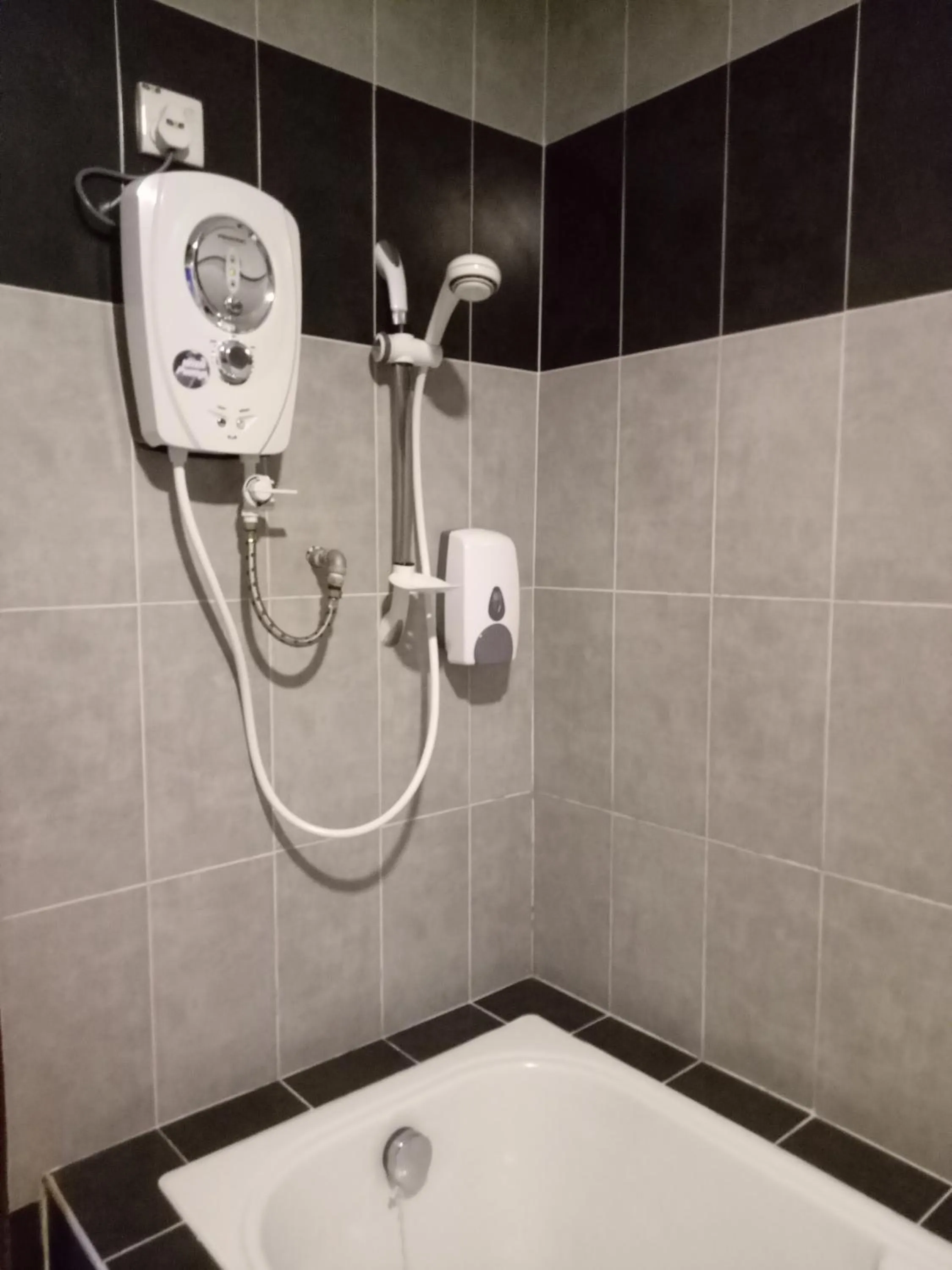 Bathroom in Hotel Sri Bernam